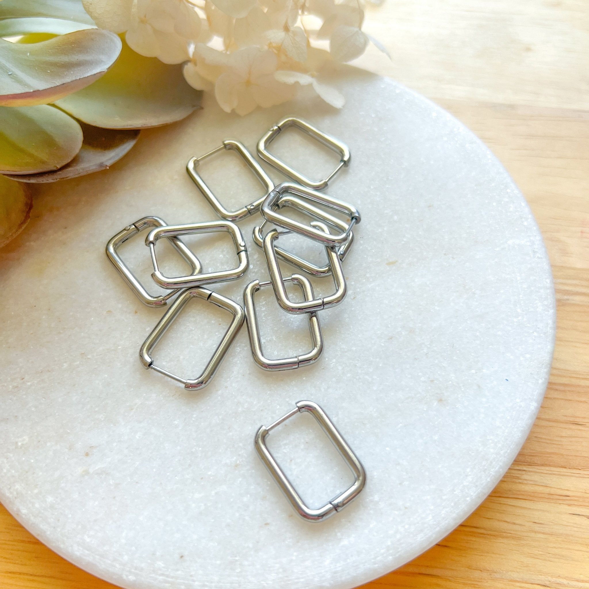 Stainless Steel Rectangle Hoops - 6pc Silver - Kit & Co.Cat Supplies