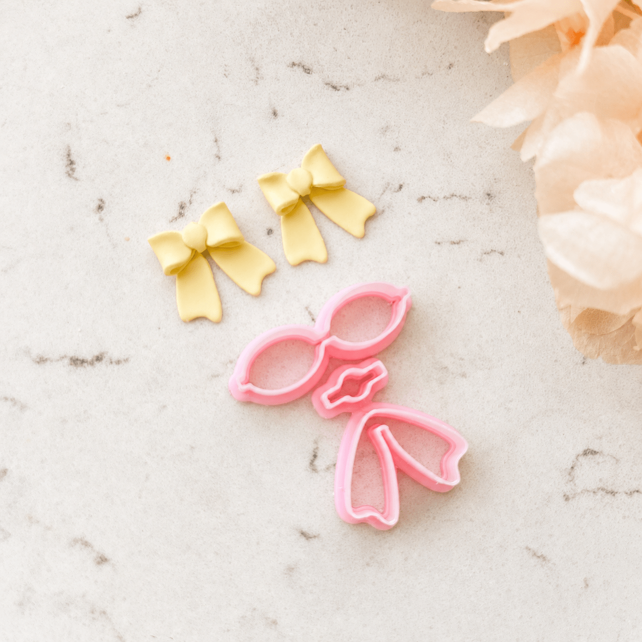 3D Bow 3 Wavy - Kit & Co.Cutter