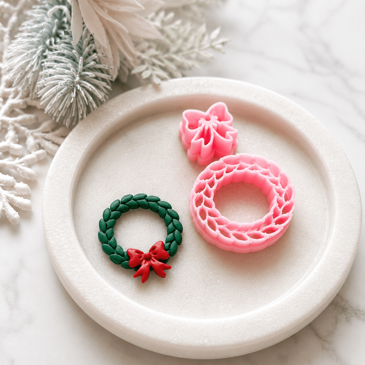 "Wreath with Bow" Clay Cutter Set - Kit & Co.Cutter