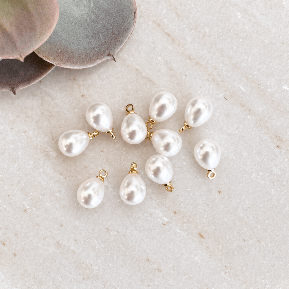 Faux Pearl Teardrop Charm 1 (10pc) - Kit & Co.Jewelry Findings