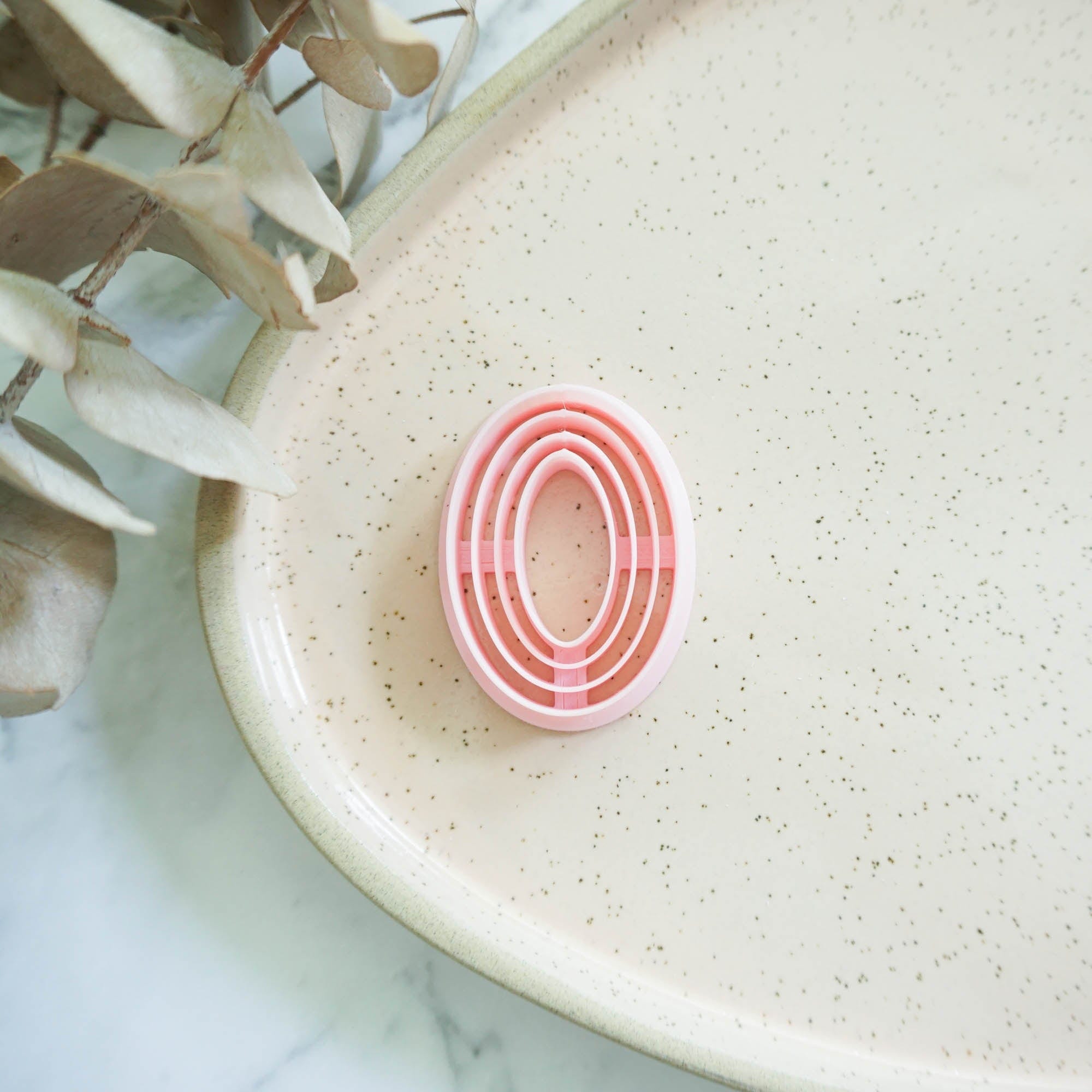 kitandco.com.au Cutter Concentric Oval - with Donut