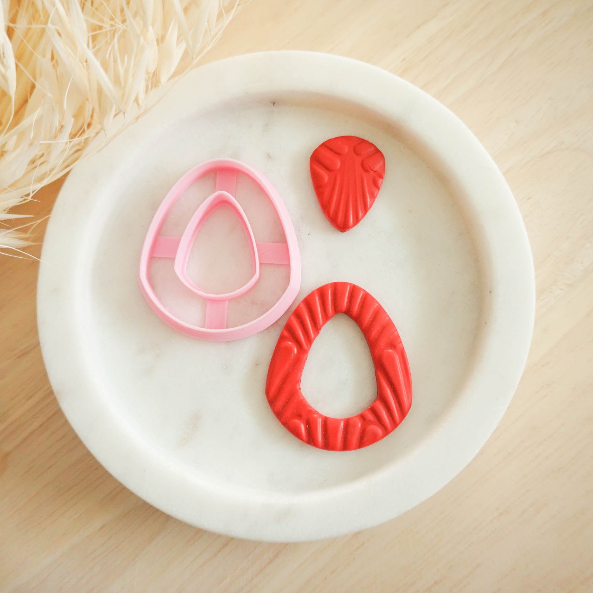 kitandco.com.au Cutter "Frankie" Dangle with Donut