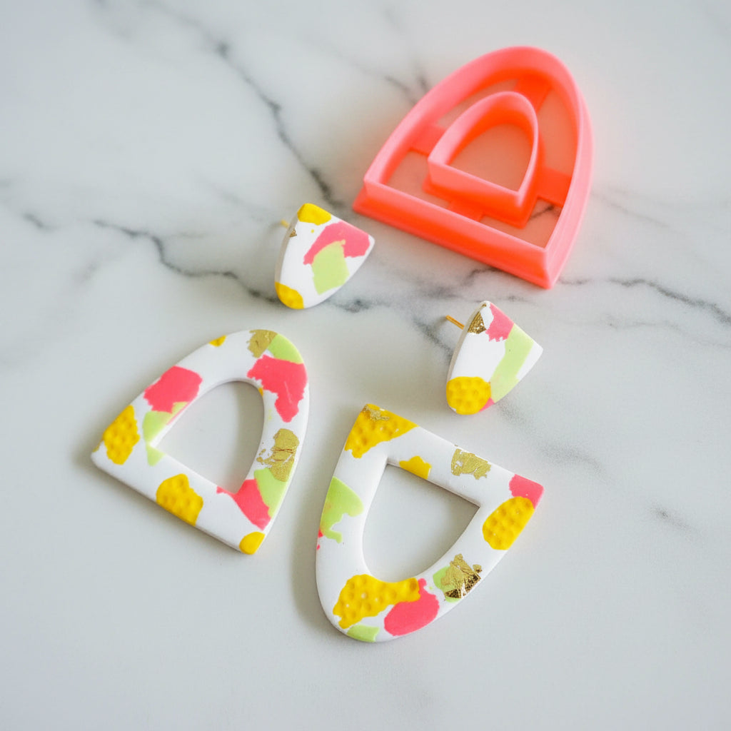 kitandco.com.au Cutter "Half Oval with Donut" - Clay Cutter