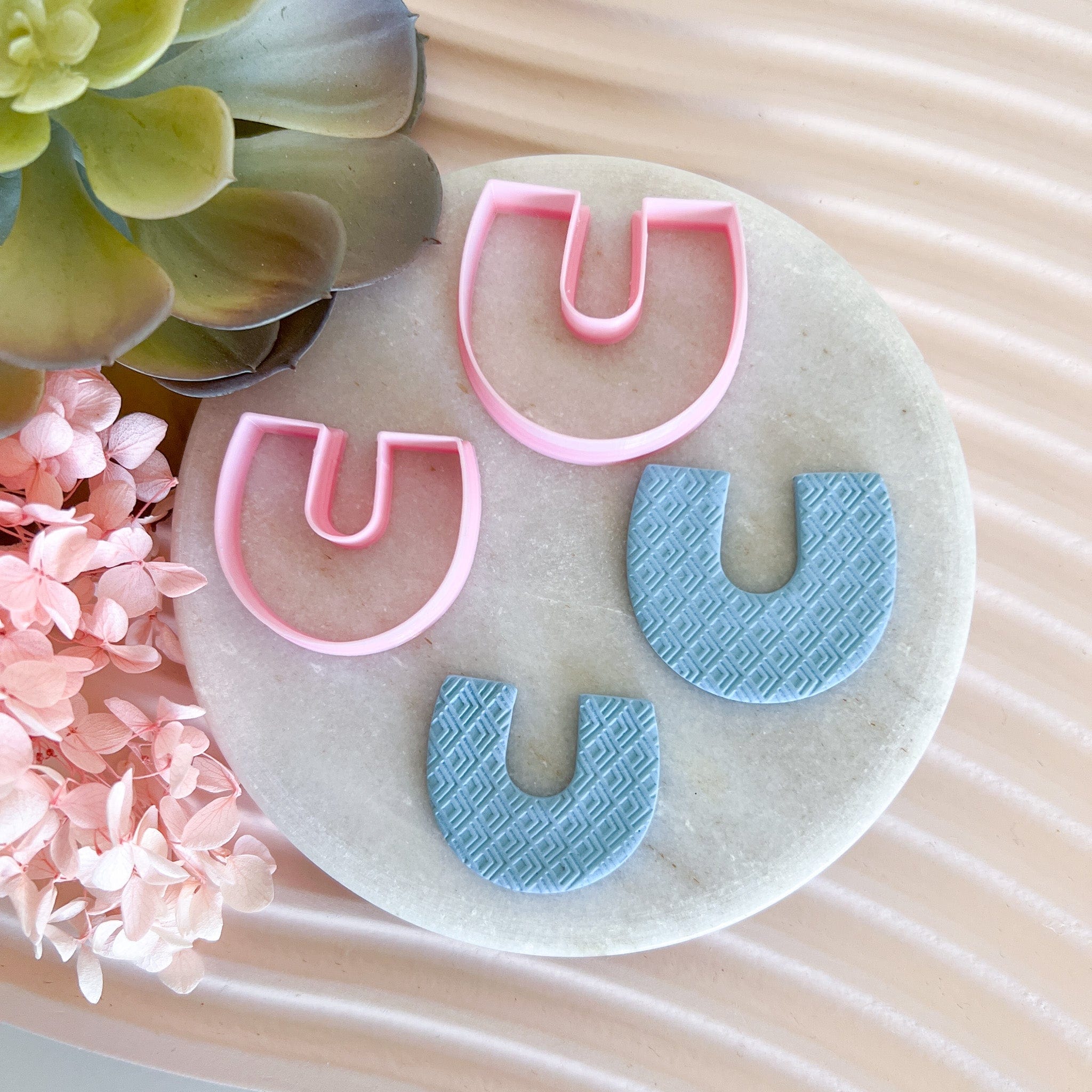 kitandco.com.au Cutter Horseshoe Set (2 pcs)