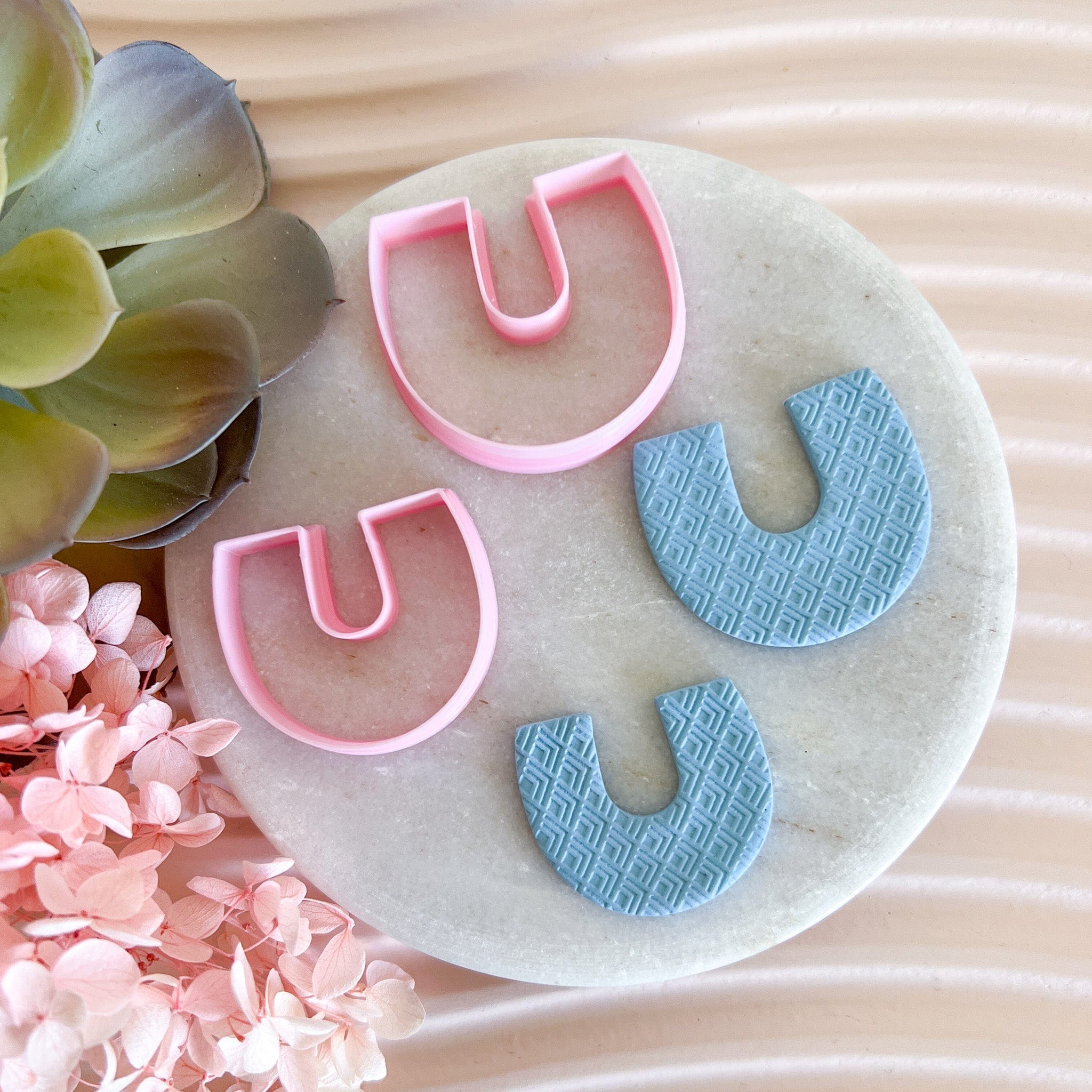 kitandco.com.au Cutter Horseshoe Set (2 pcs)