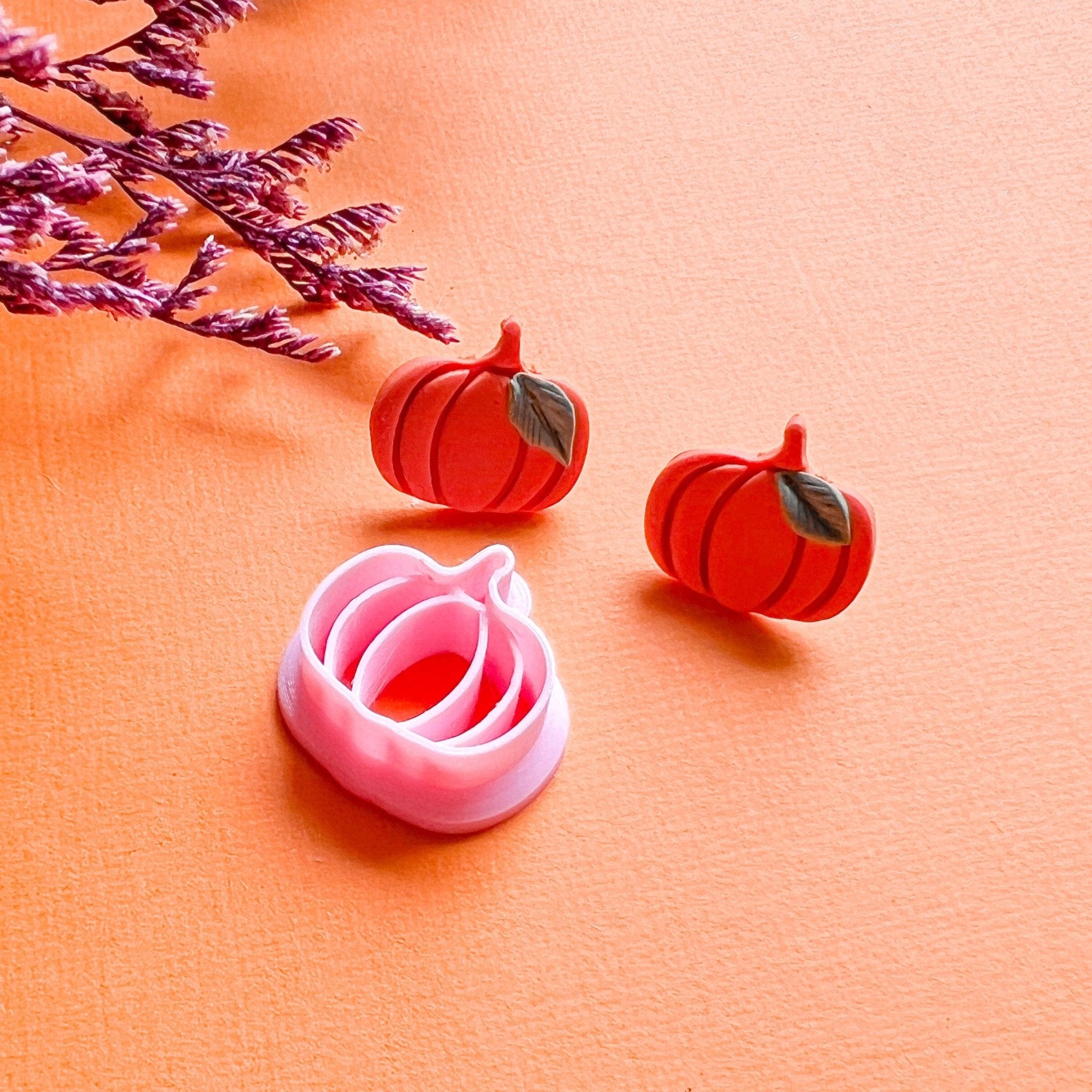 Pumpkin Stud - LIMITED EDITION - Kit & Co.Cutter