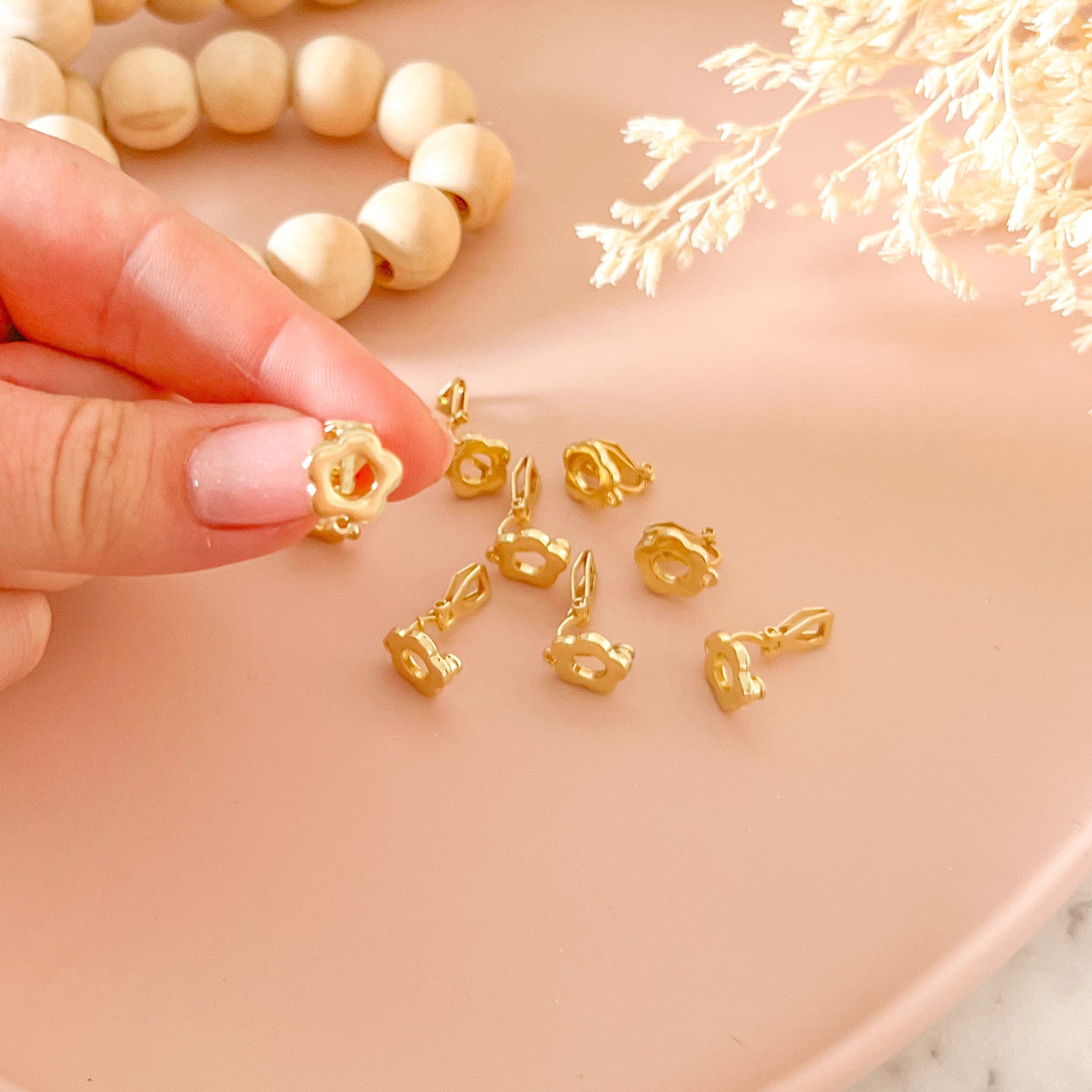 kitandco.com.au "Daisy" - Clip On Earring Stud - 10