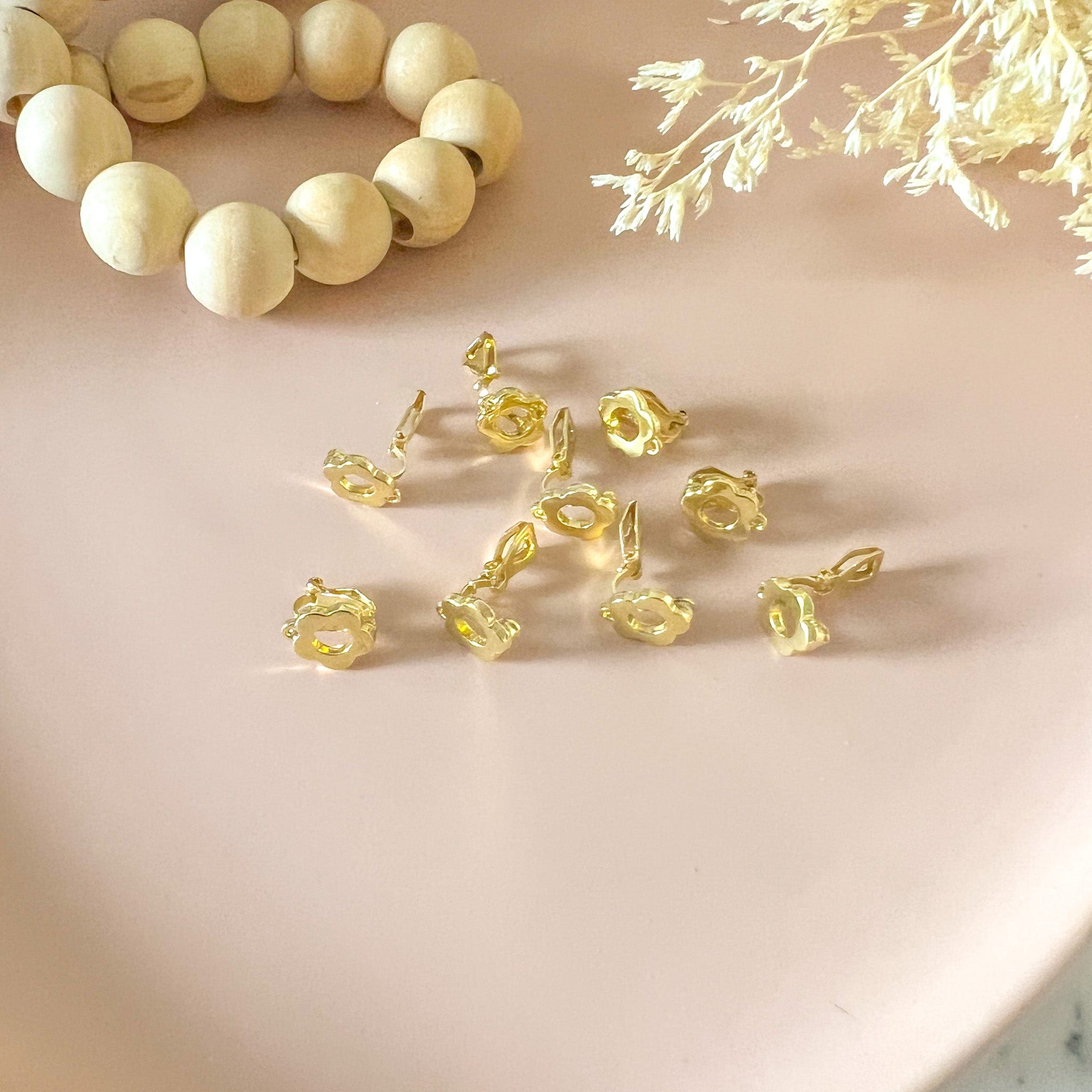 kitandco.com.au "Daisy" - Clip On Earring Stud - 10