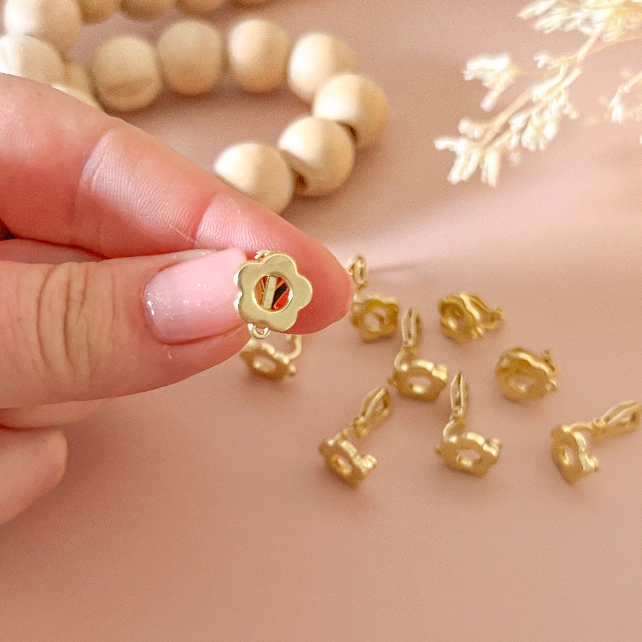 kitandco.com.au "Daisy" - Clip On Earring Stud - 10
