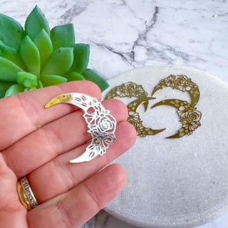 Floral Moon Charm - 6 pcs - Kit & Co.Jewelry Findings
