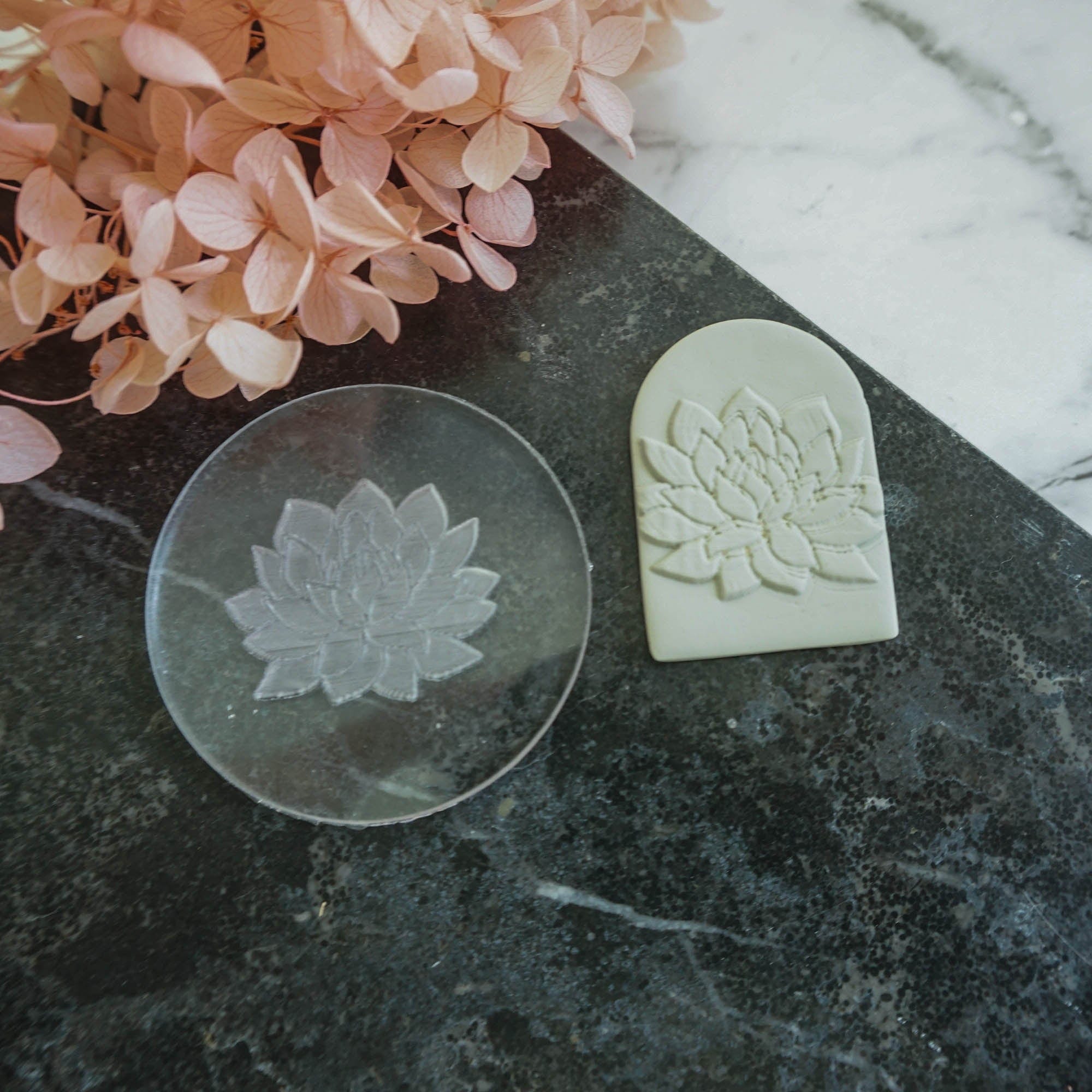 kitandco.com.au Stamp Lotus - Texture Plate