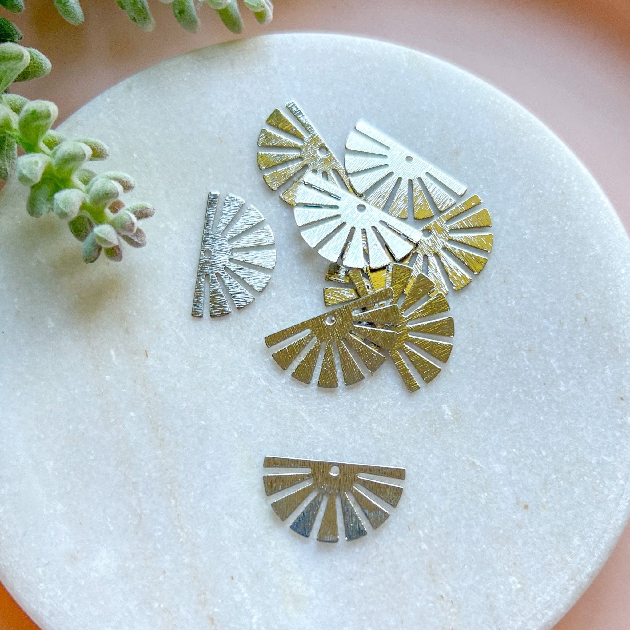 Sun Ray Charm - 10 pcs (Choose Colour) - Kit & Co.Jewelry FindingsGold
