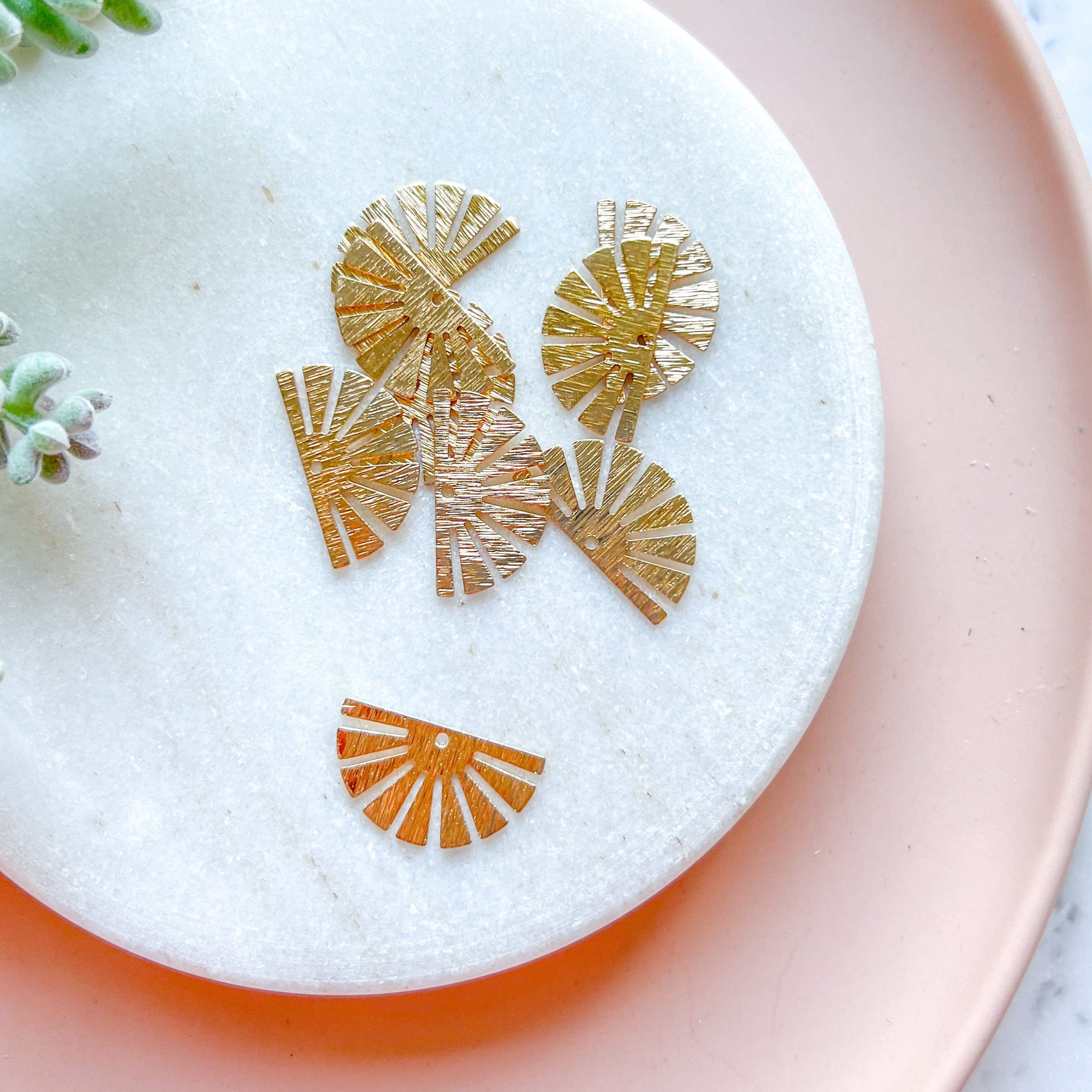 kitandco.com.au Sun Ray Charm - 10 pcs (Choose Colour)