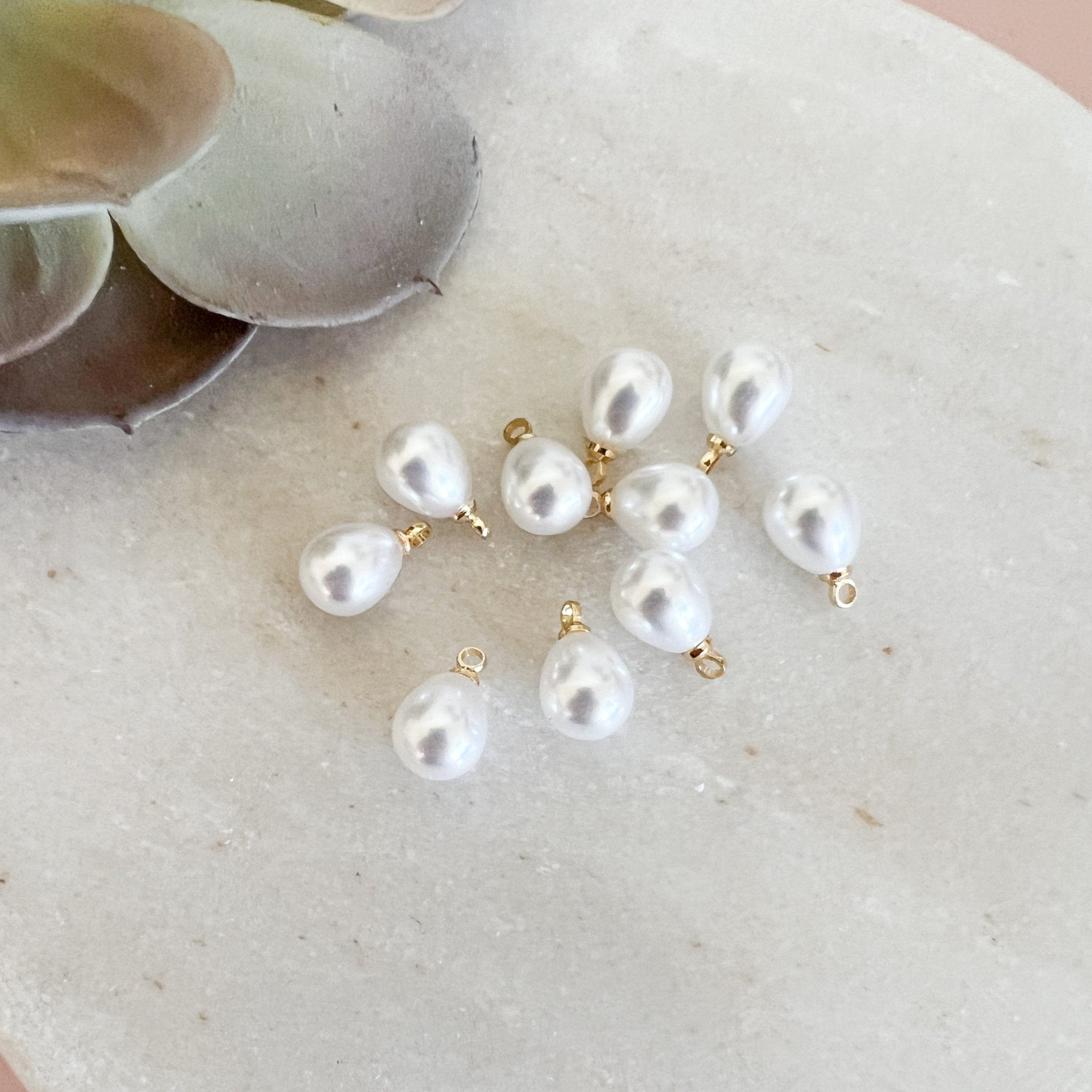 Faux Pearl Teardrop Charm 1 (10pc) - Kit & Co.Jewelry Findings