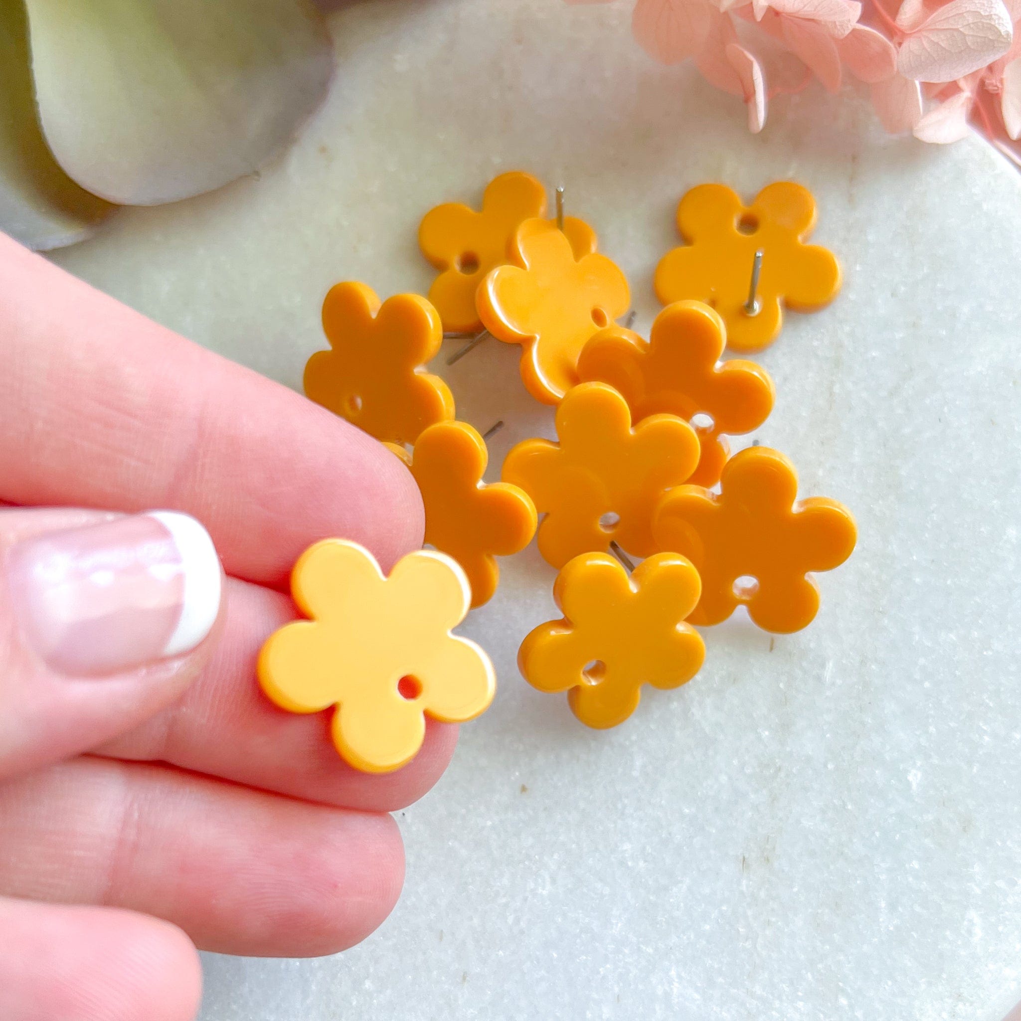 kitandco.com.au Tools Flower Acrylic Post - Mustard (10 pcs)