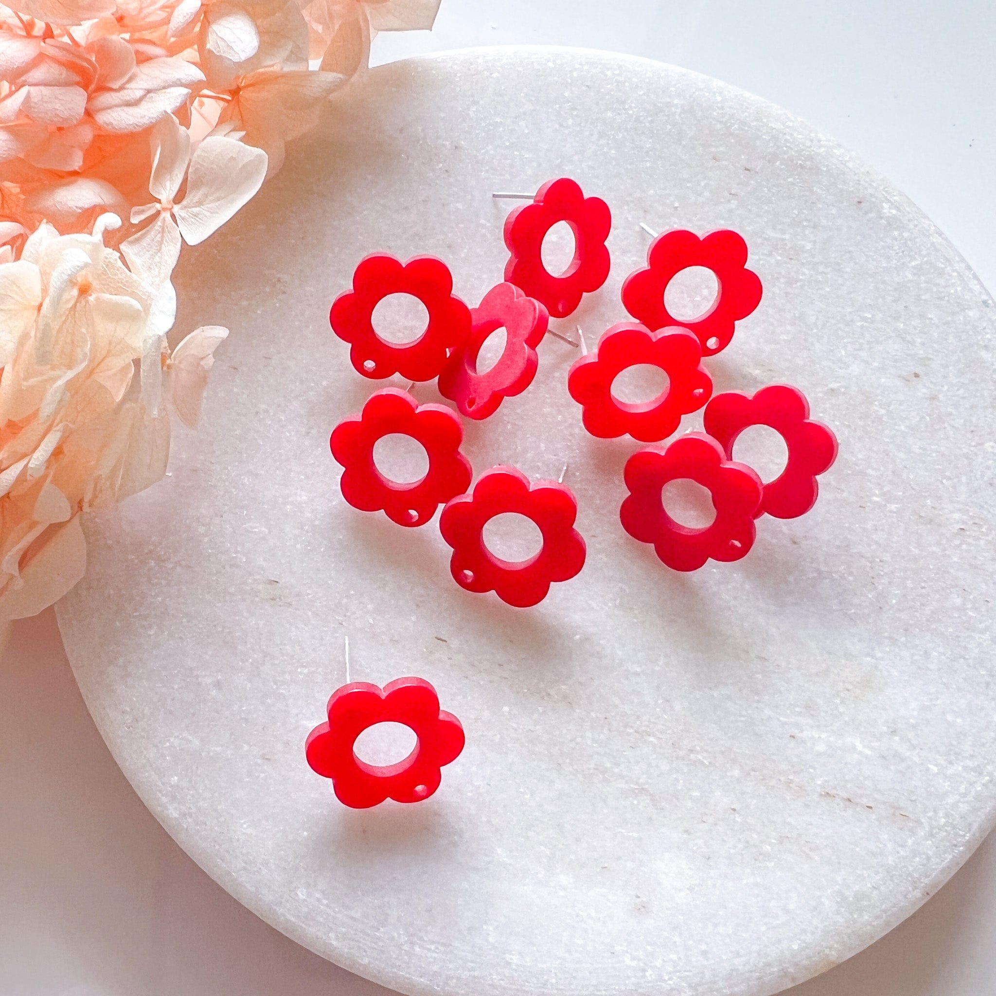 kitandco.com.au Tools Flower Acrylic Post - Red (10 pcs)