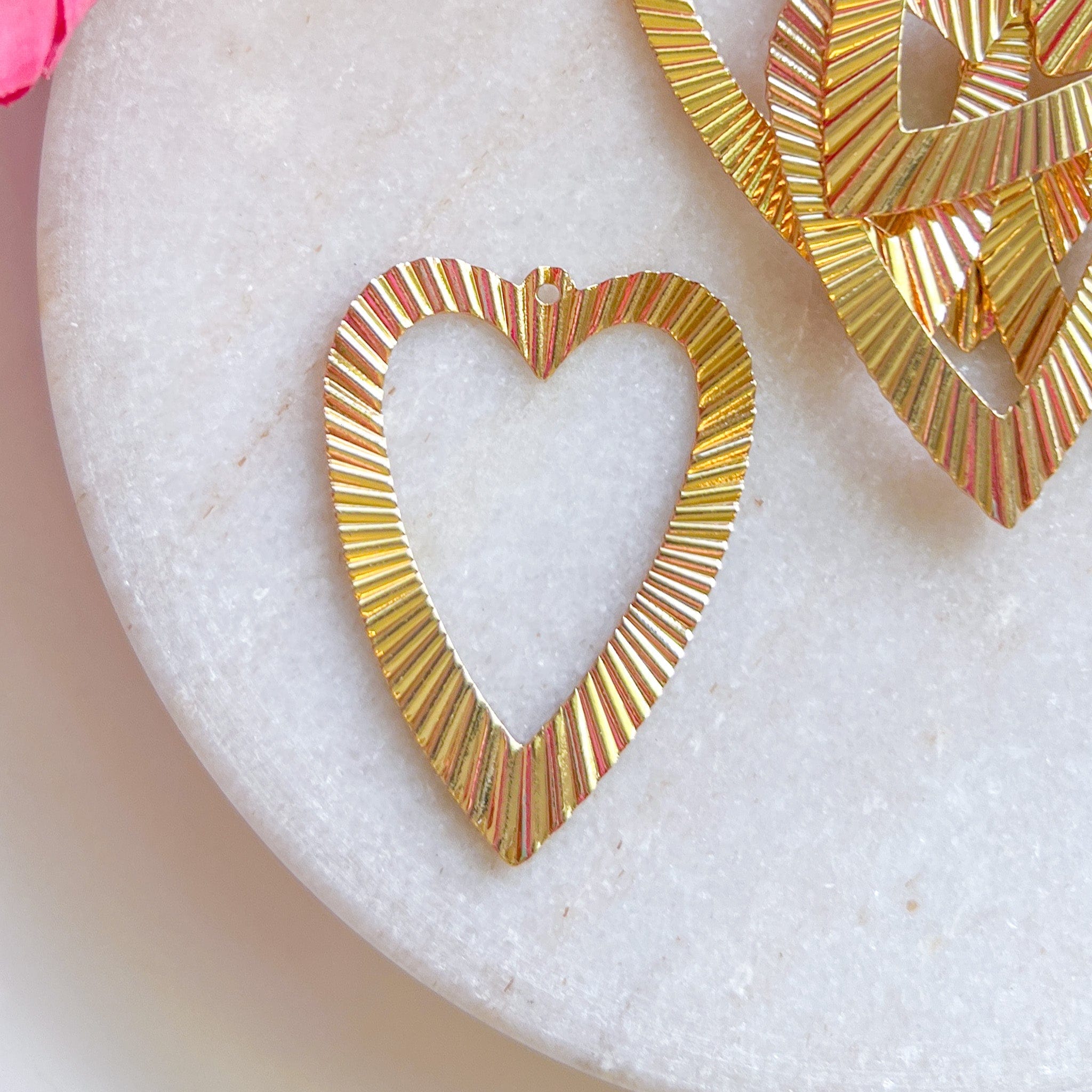 kitandco.com.au Tools Pleated Heart Charm - 10 pcs