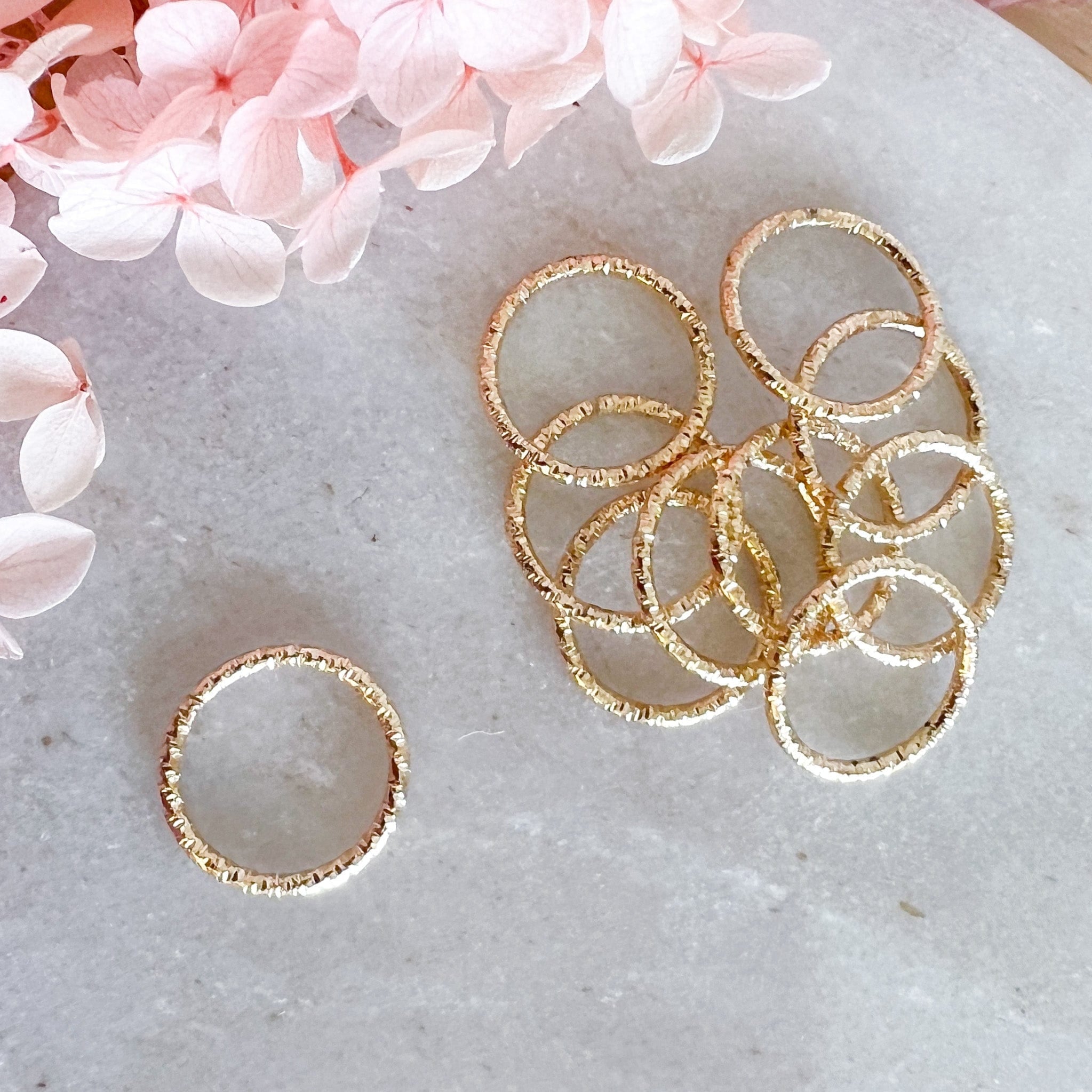 kitandco.com.au Tools Textured Circle Connector (10pcs) Choose Colour