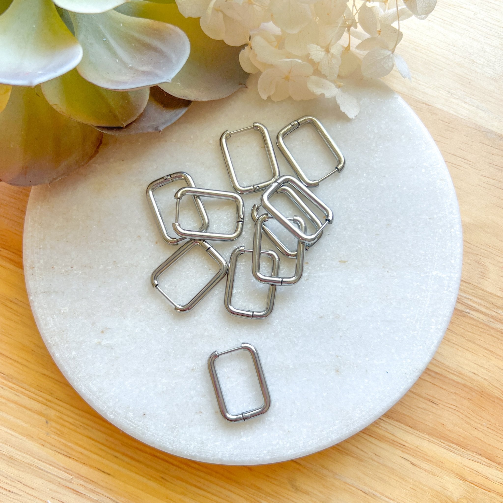Stainless Steel Rectangle Hoops - 6pc Silver - Kit & Co.Cat Supplies