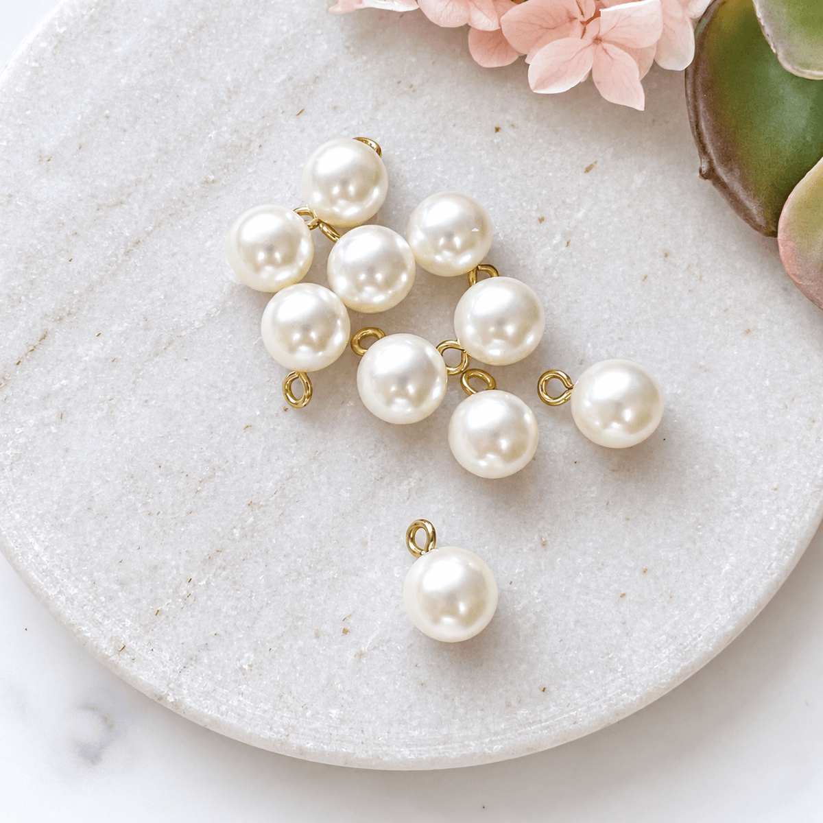 Round Faux Pearl Charm 4 (10pc) - Kit & Co.Jewelry Findings