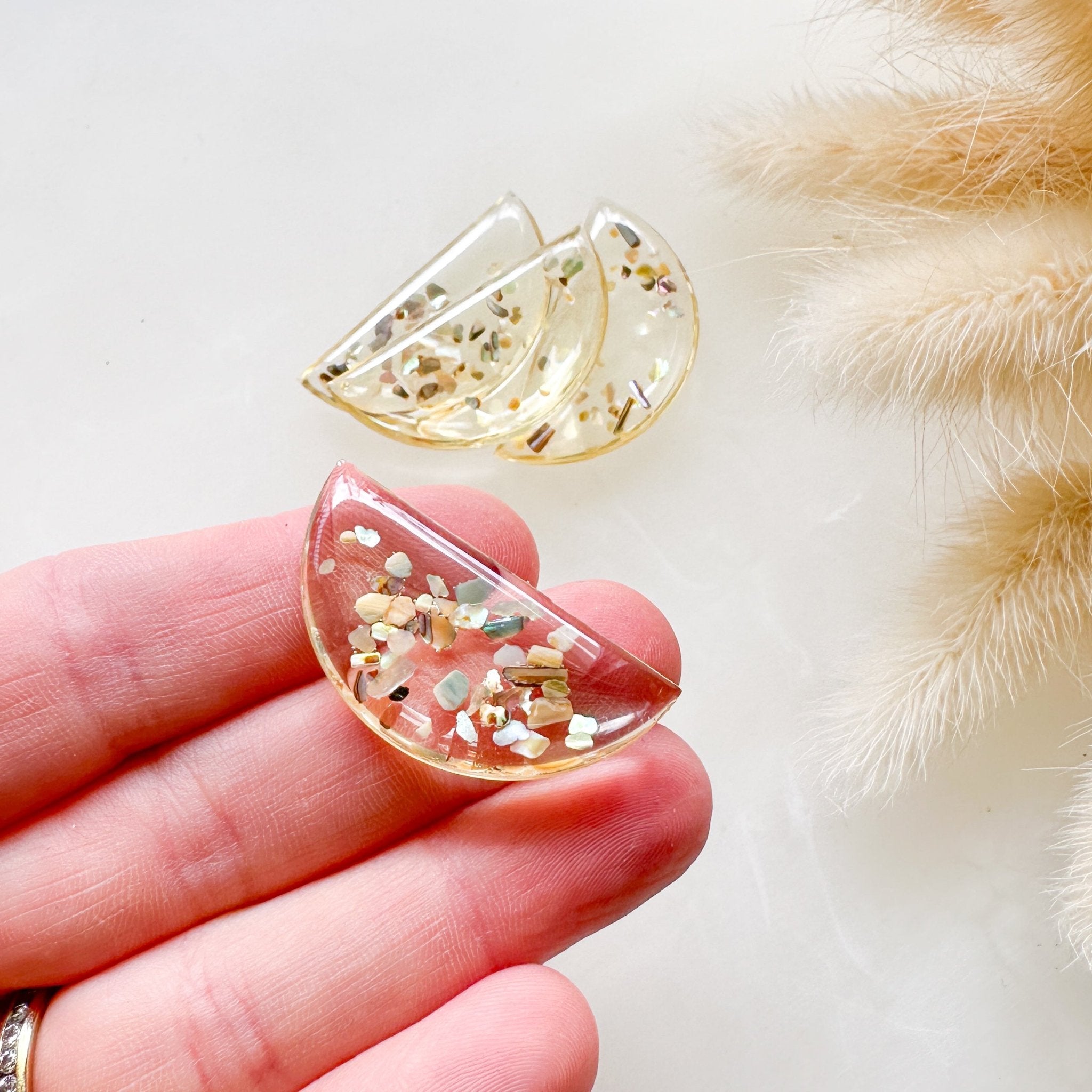 “Beachy” Acrylic Charm (4pc) - Kit & Co.Jewelry Findings