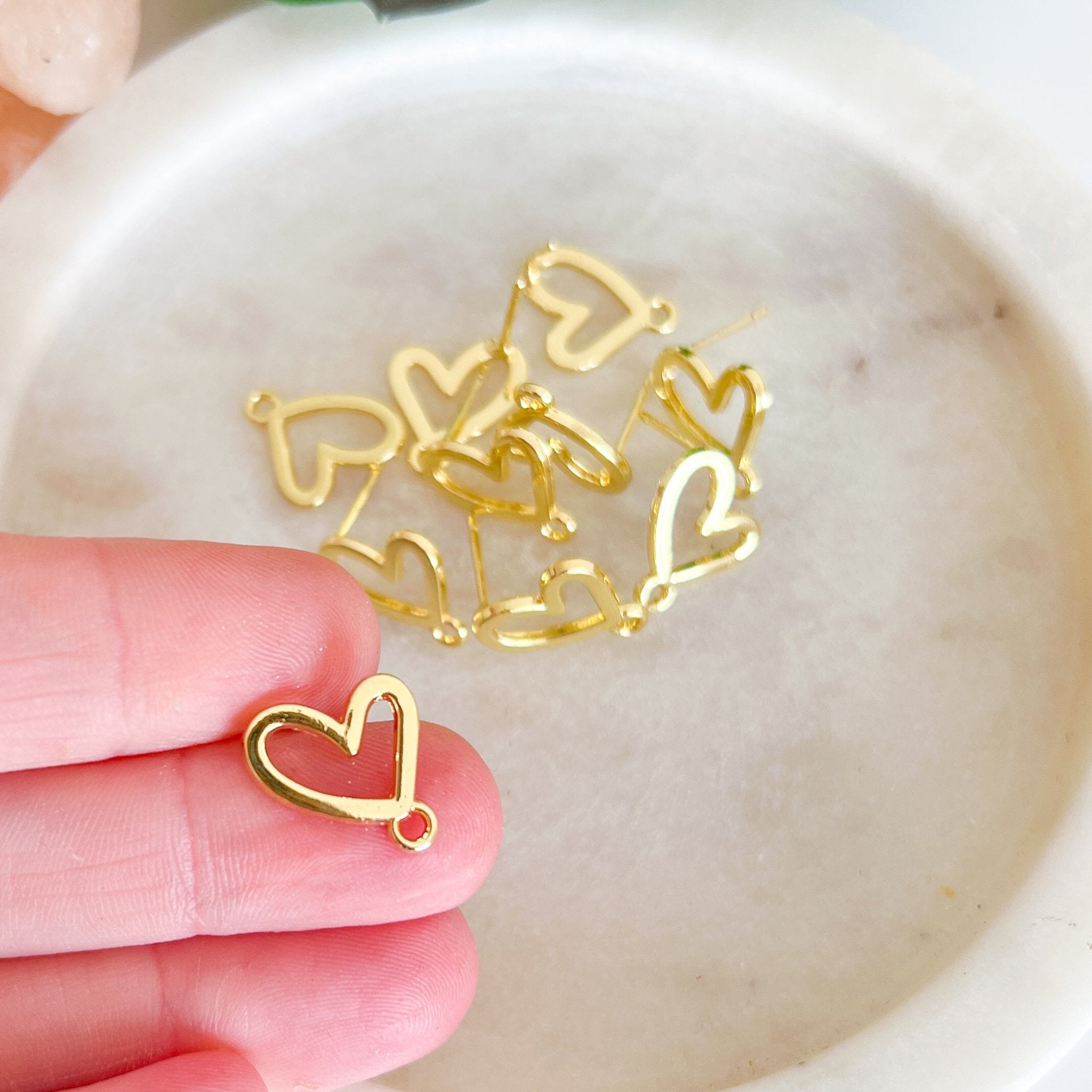 “Heart" - Earring Post (10 pcs) - Kit & Co.Tools