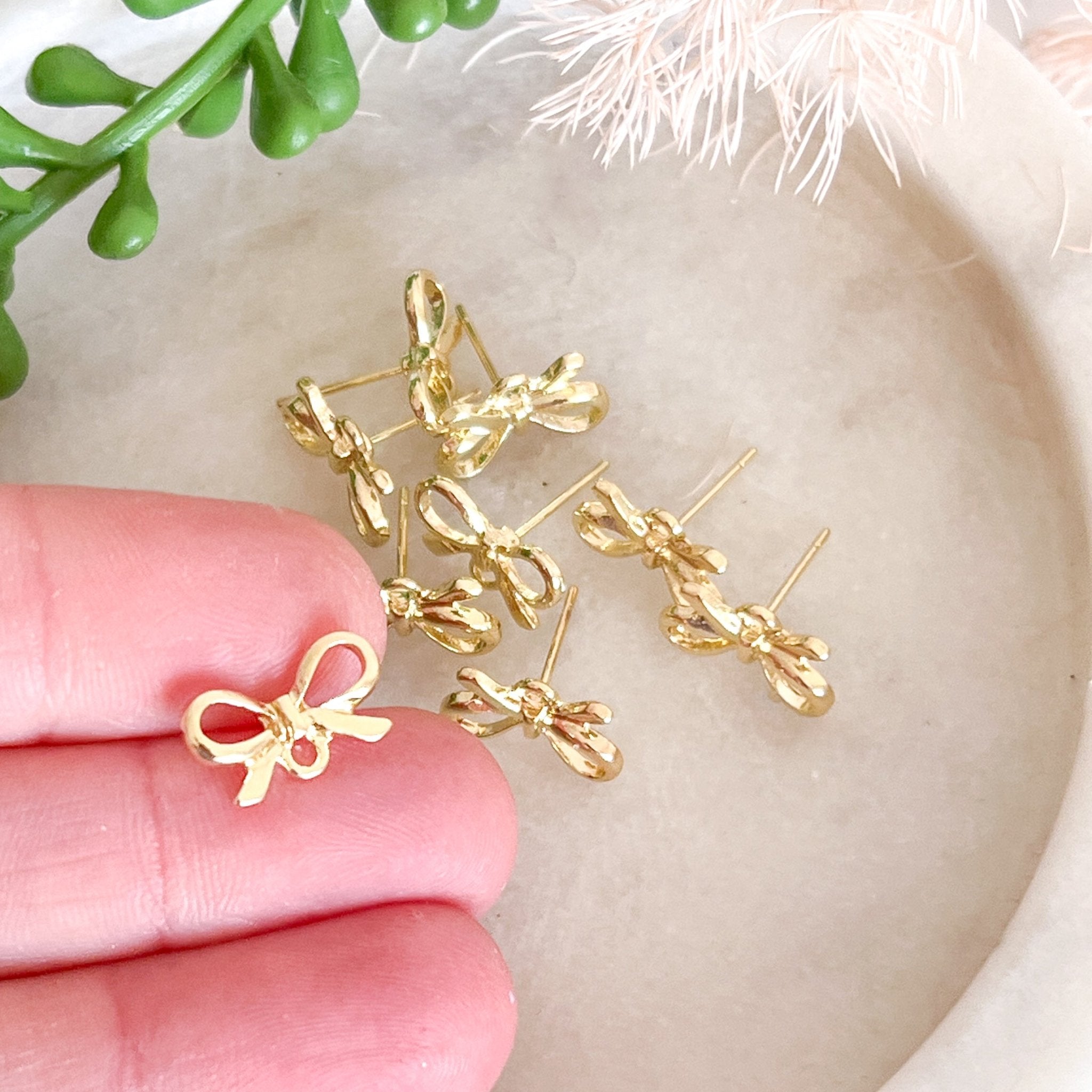 "Bow 1” - Earring Posts (10 pcs) - Kit & Co.Tools