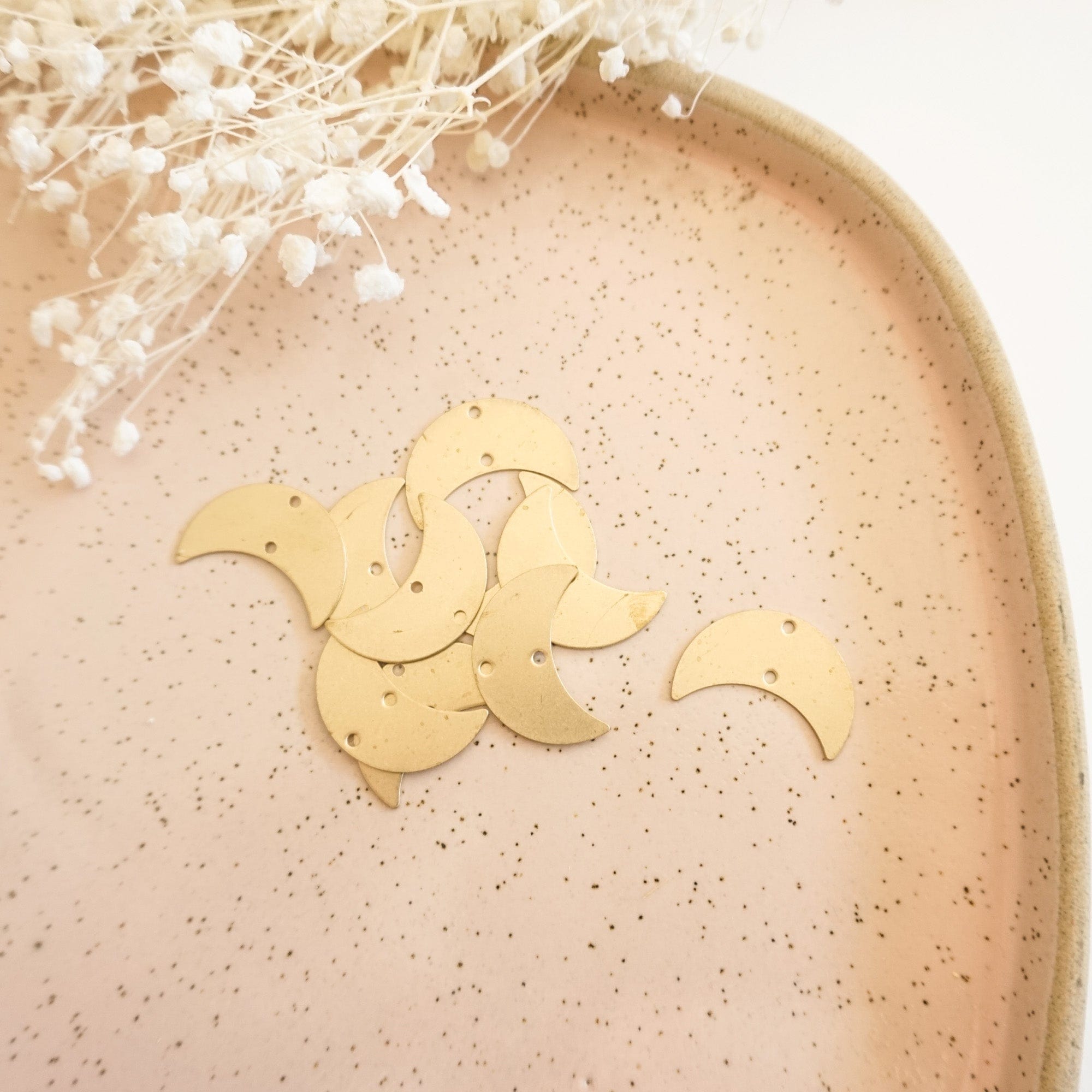 kitandco.com.au Crescent Moon Connector - 10 pcs