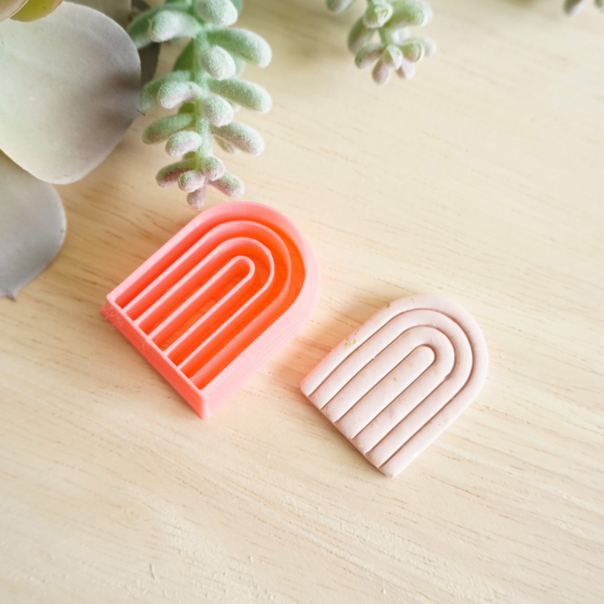 kitandco.com.au Cutter Arch with Imprint (Small)