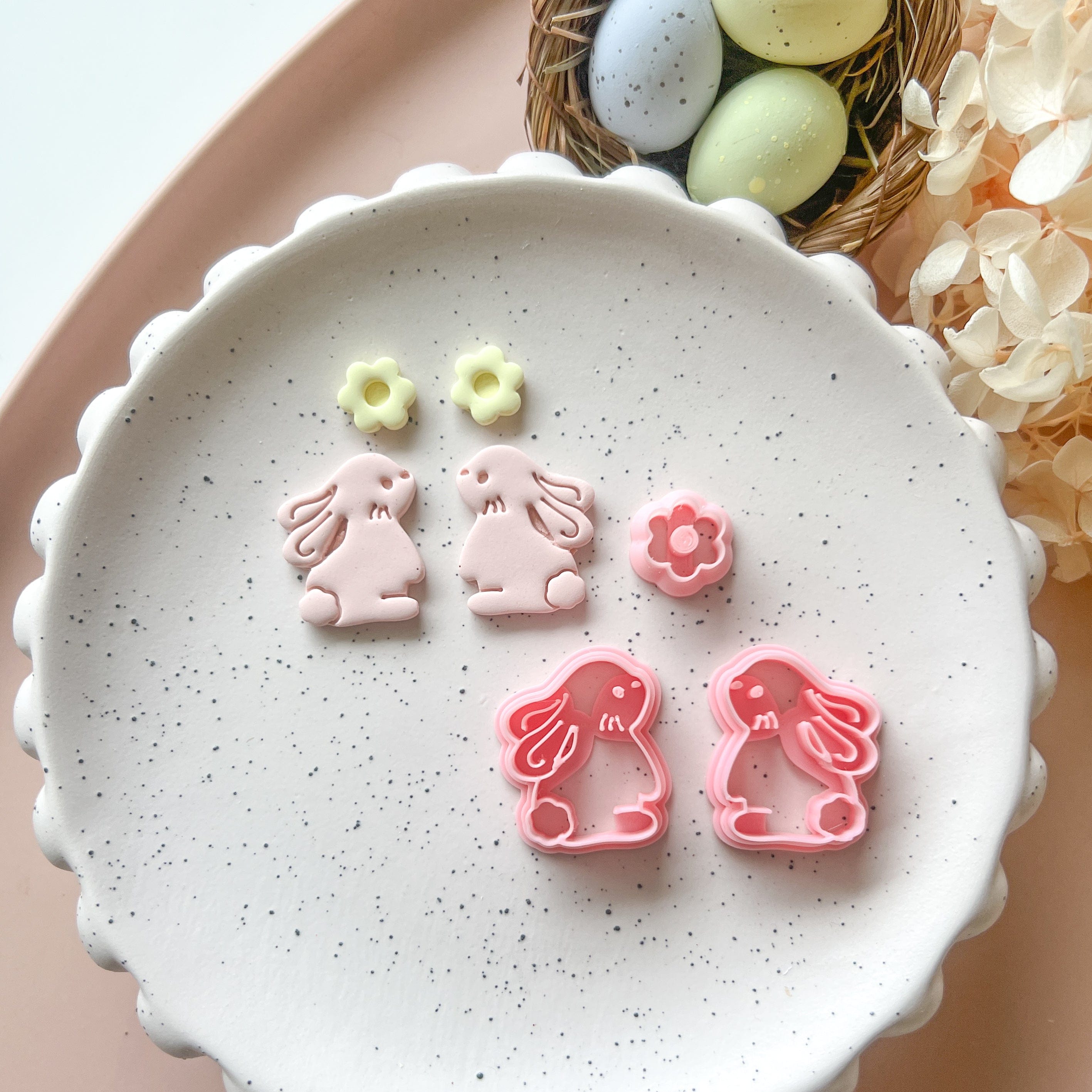 kitandco.com.au Cutter Bunny & Flower Set (3 pcs)