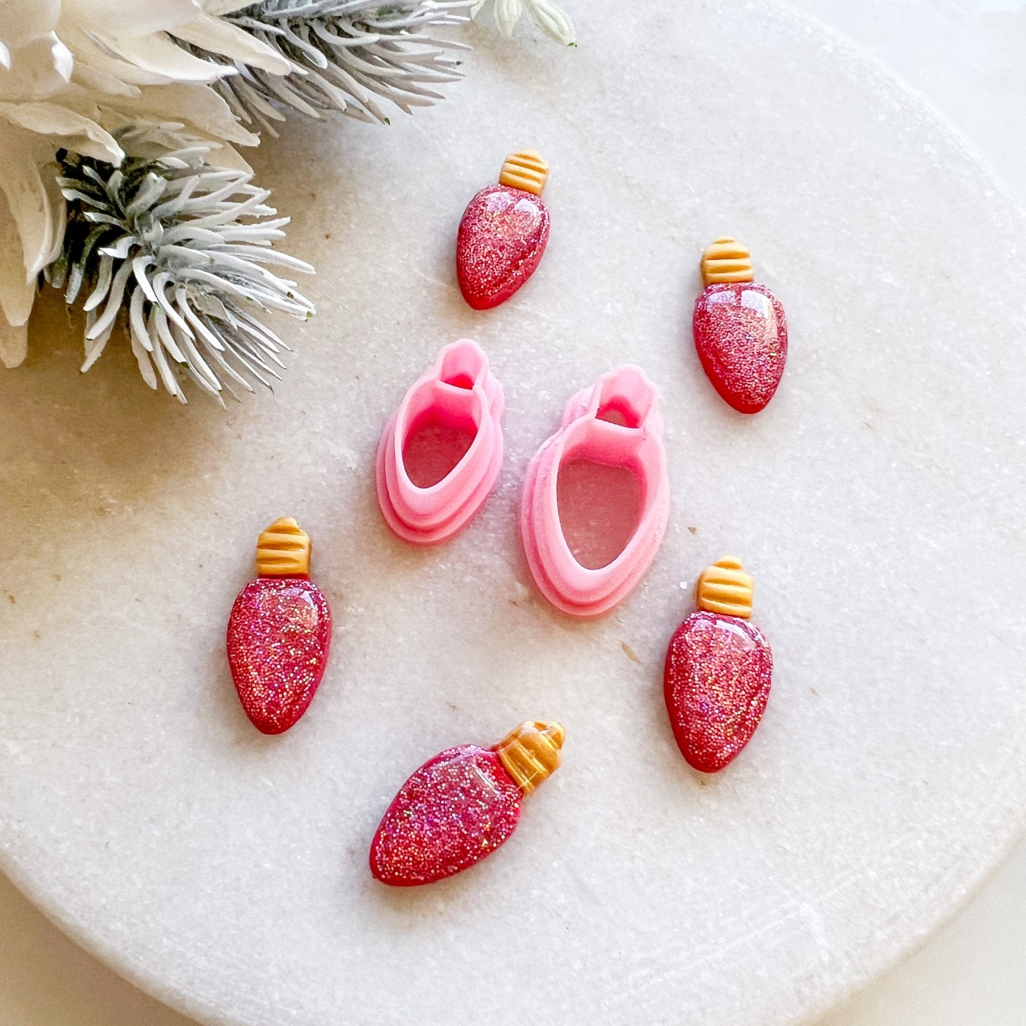 Christmas Bulb Stud (Choose Size) - Kit & Co.CutterStud