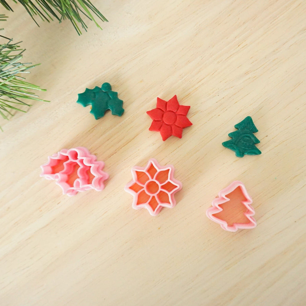 kitandco.com.au Cutter Christmas Stud Set - Holly