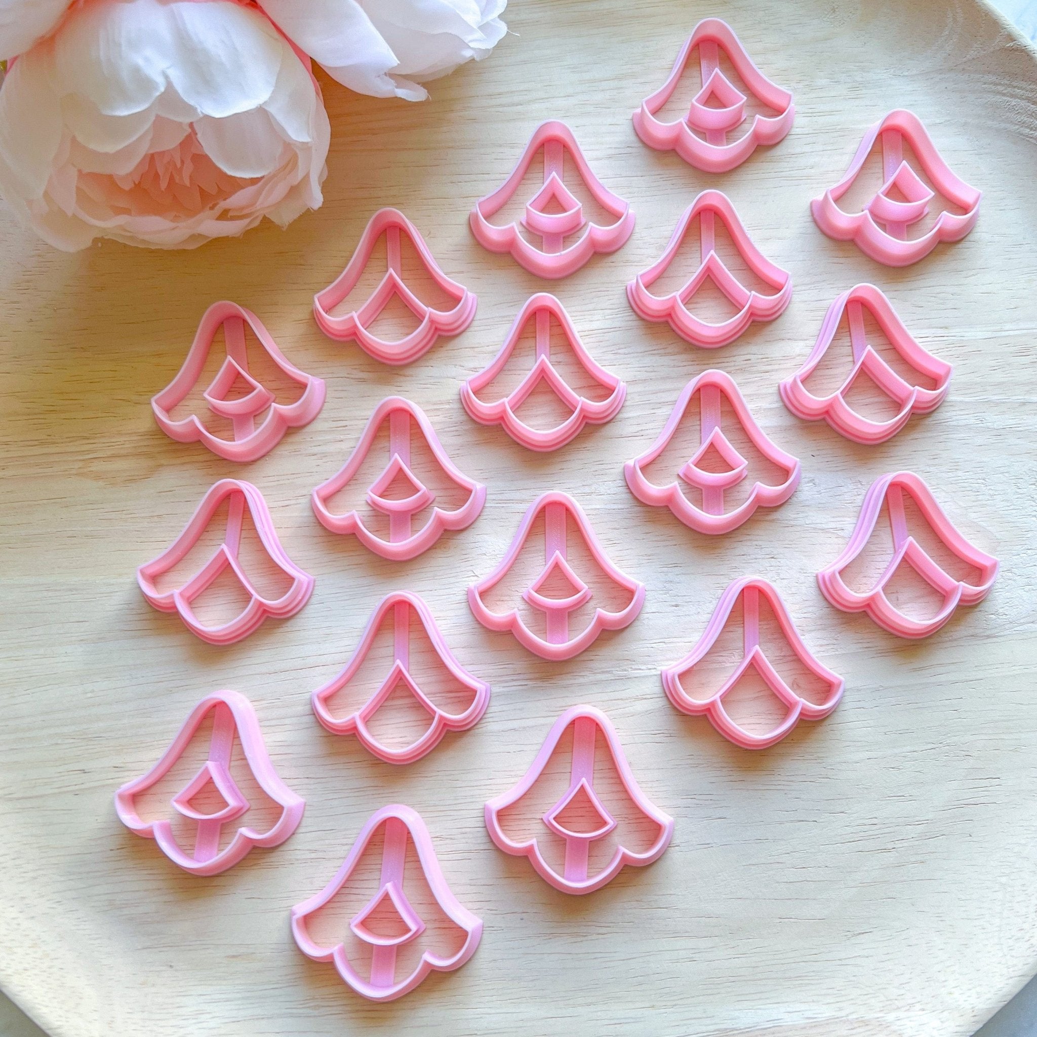 "Duchess" - Cutter with FREE Topper - Kit & Co.Cutter