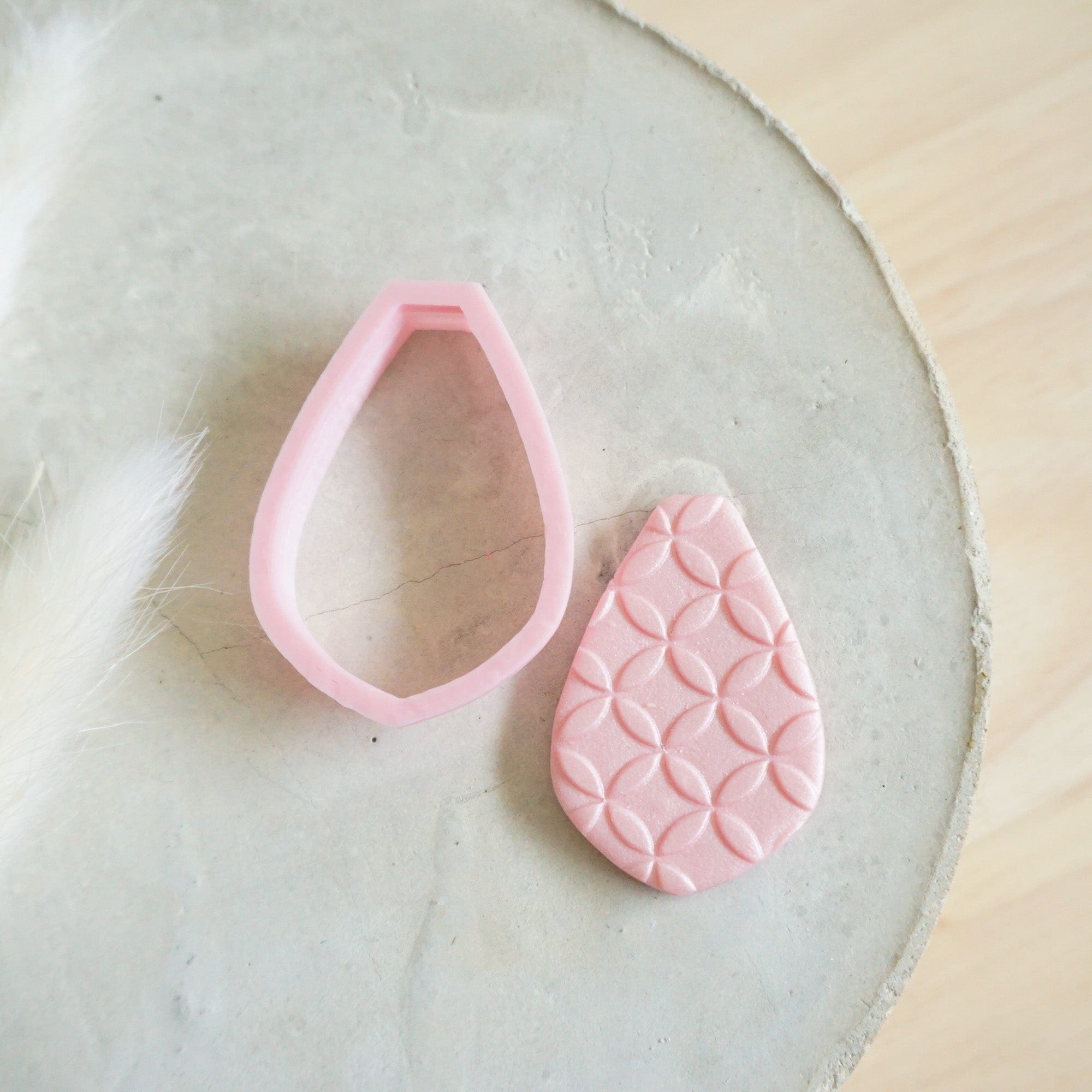 kitandco.com.au Cutter Elegant Teardrop