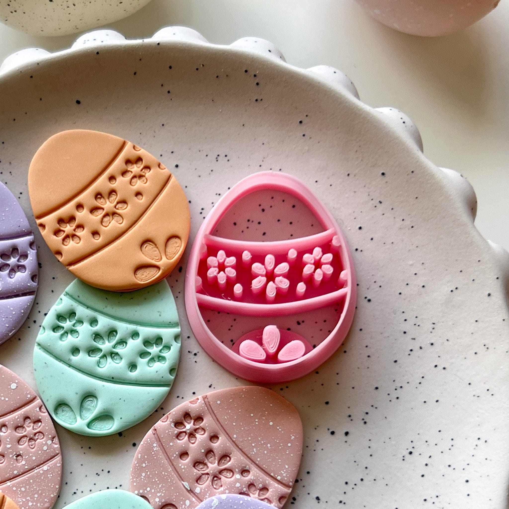 kitandco.com.au Cutter Floral Easter Egg