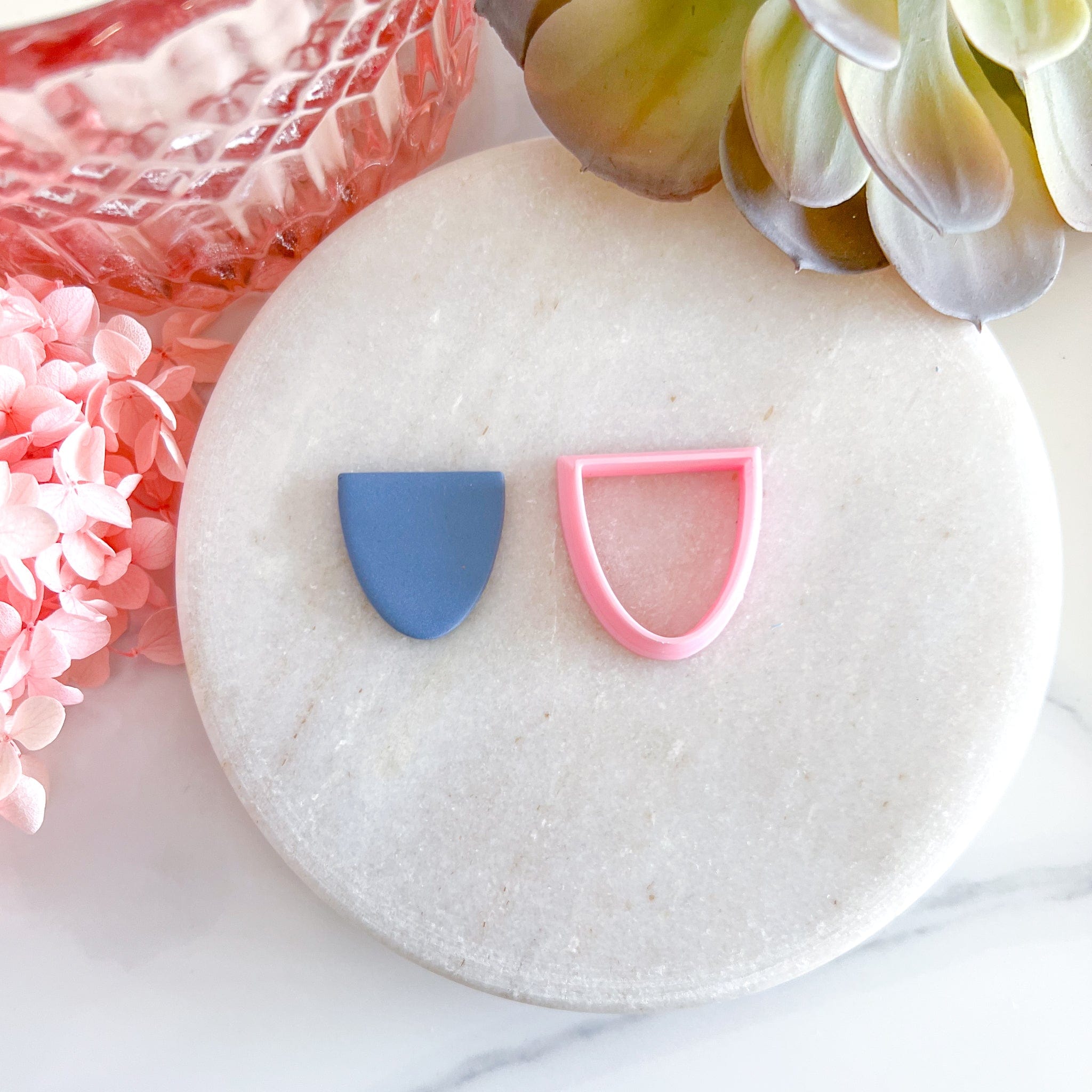 kitandco.com.au Cutter Half Oval Dangle - Clay Cutter