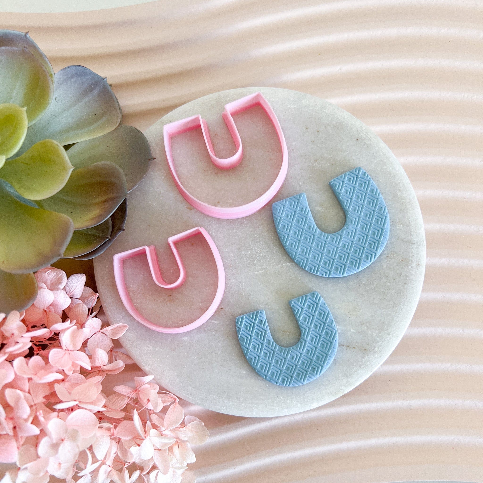 kitandco.com.au Cutter Horseshoe Set (2 pcs)