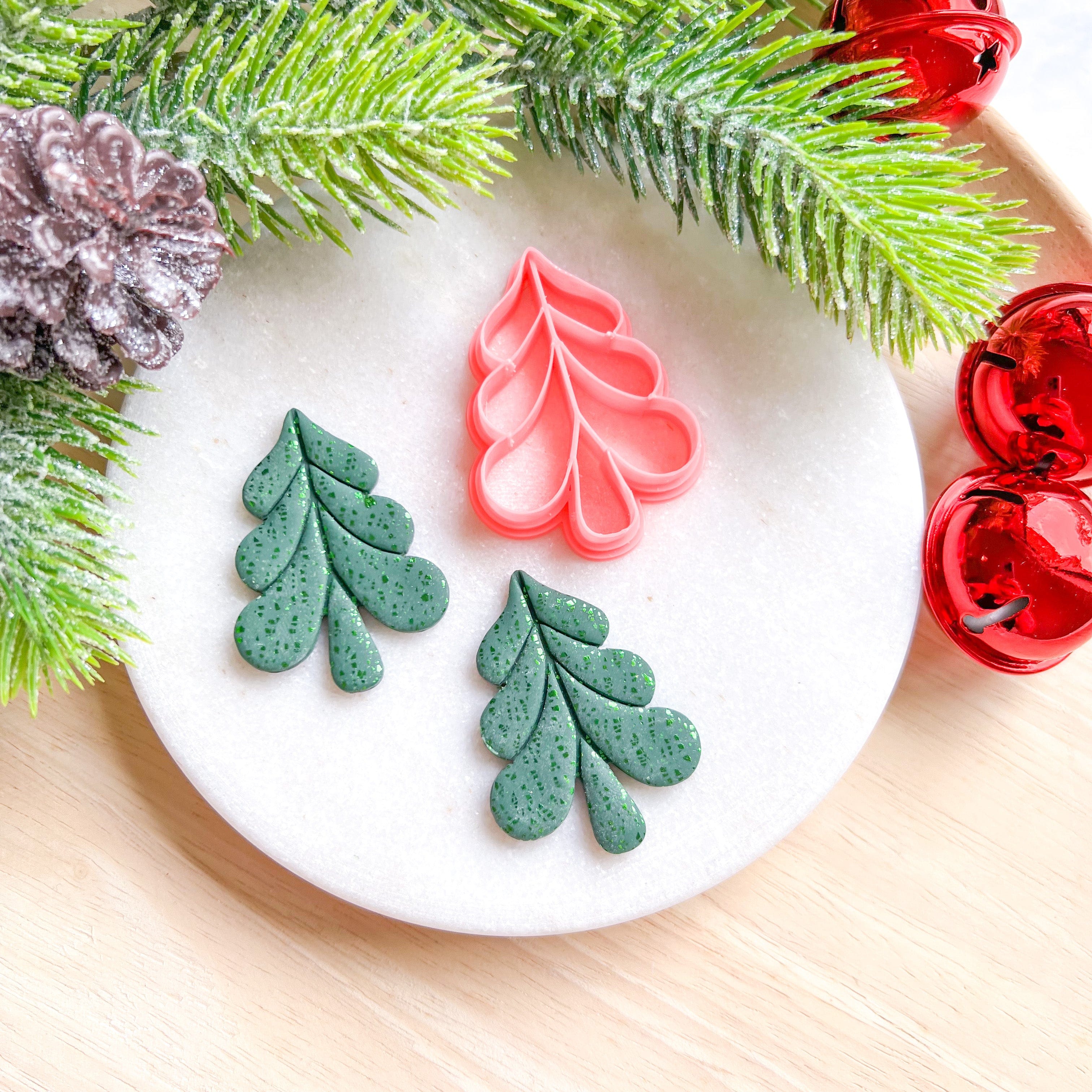 kitandco.com.au Cutter Nordic Christmas Tree & Star - Large