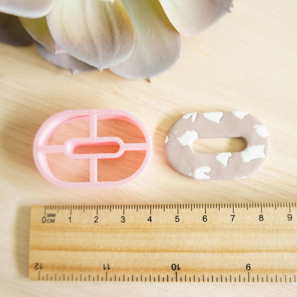 kitandco.com.au Cutter Oval with Donut