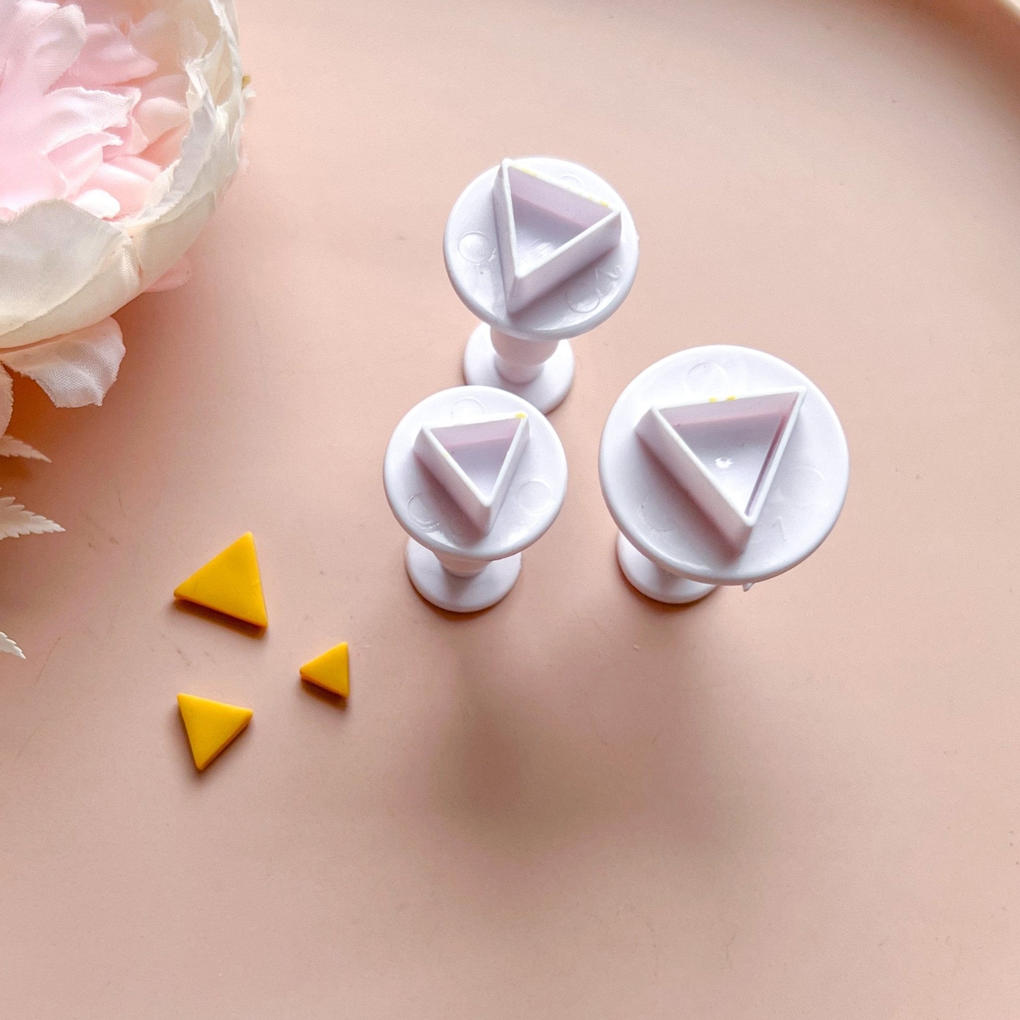 Triangle Push Cutter Set (3 pcs) DISCONTINUED - Kit & Co.Cutter