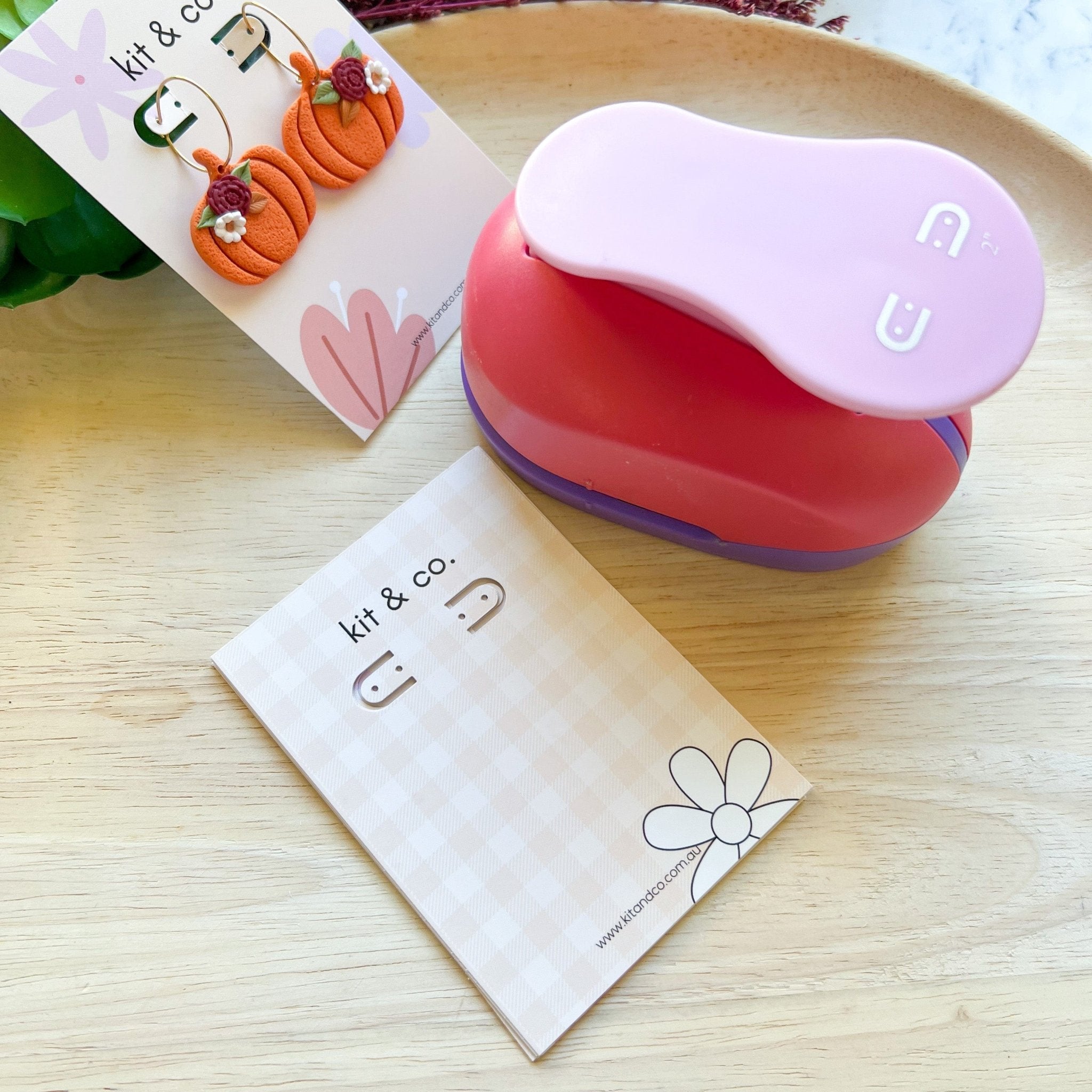 Earring Card Hole Punch - Kit & Co.Tools
