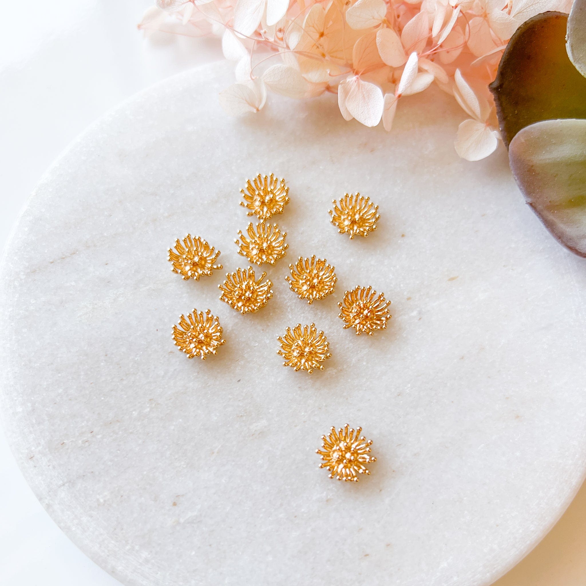 kitandco.com.au Large Gold Stamen #4 (10 pcs)