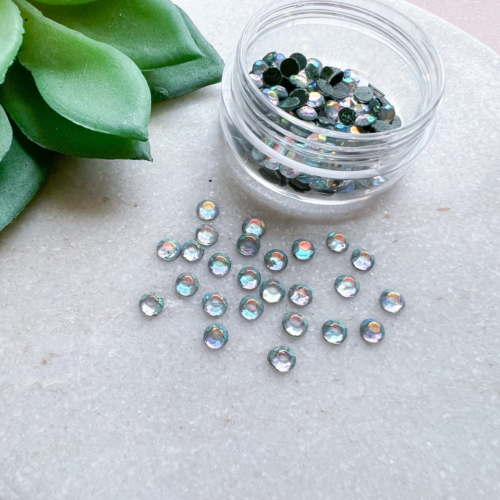 Glass Rhinestones Pot - Silver - Kit & Co.mica