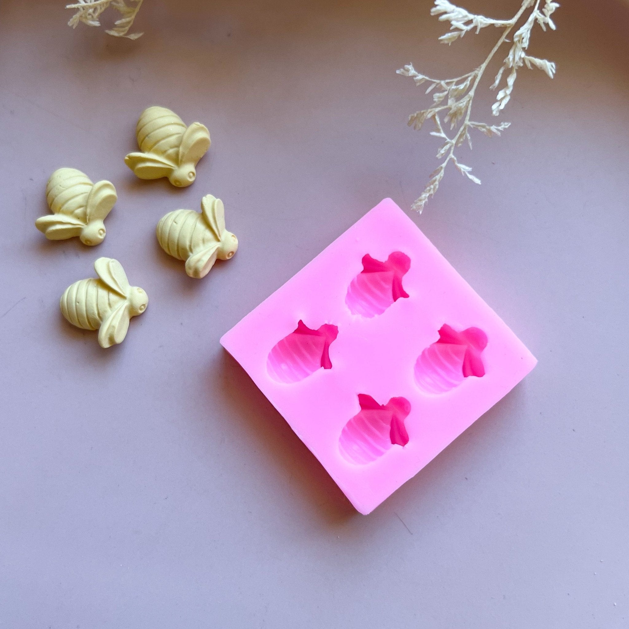 "Bumblebee" DISCONTINUED LAST ONES AVAILBLE! - Kit & Co.Mould