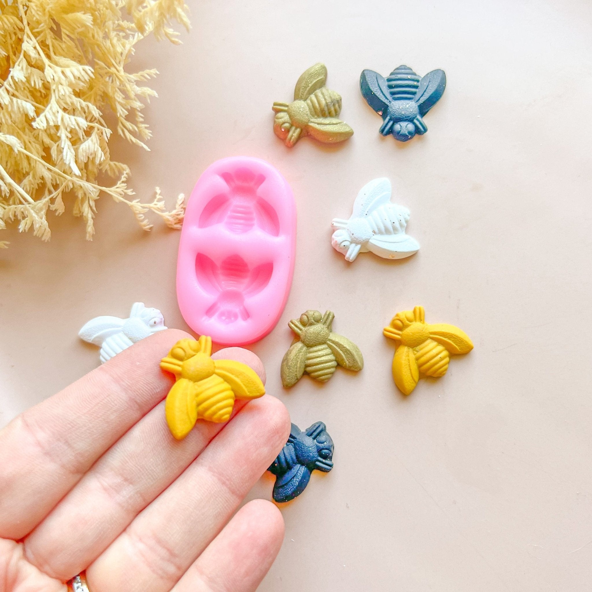 “Honey Bee” - Silicone Mould - Kit & Co.Mould