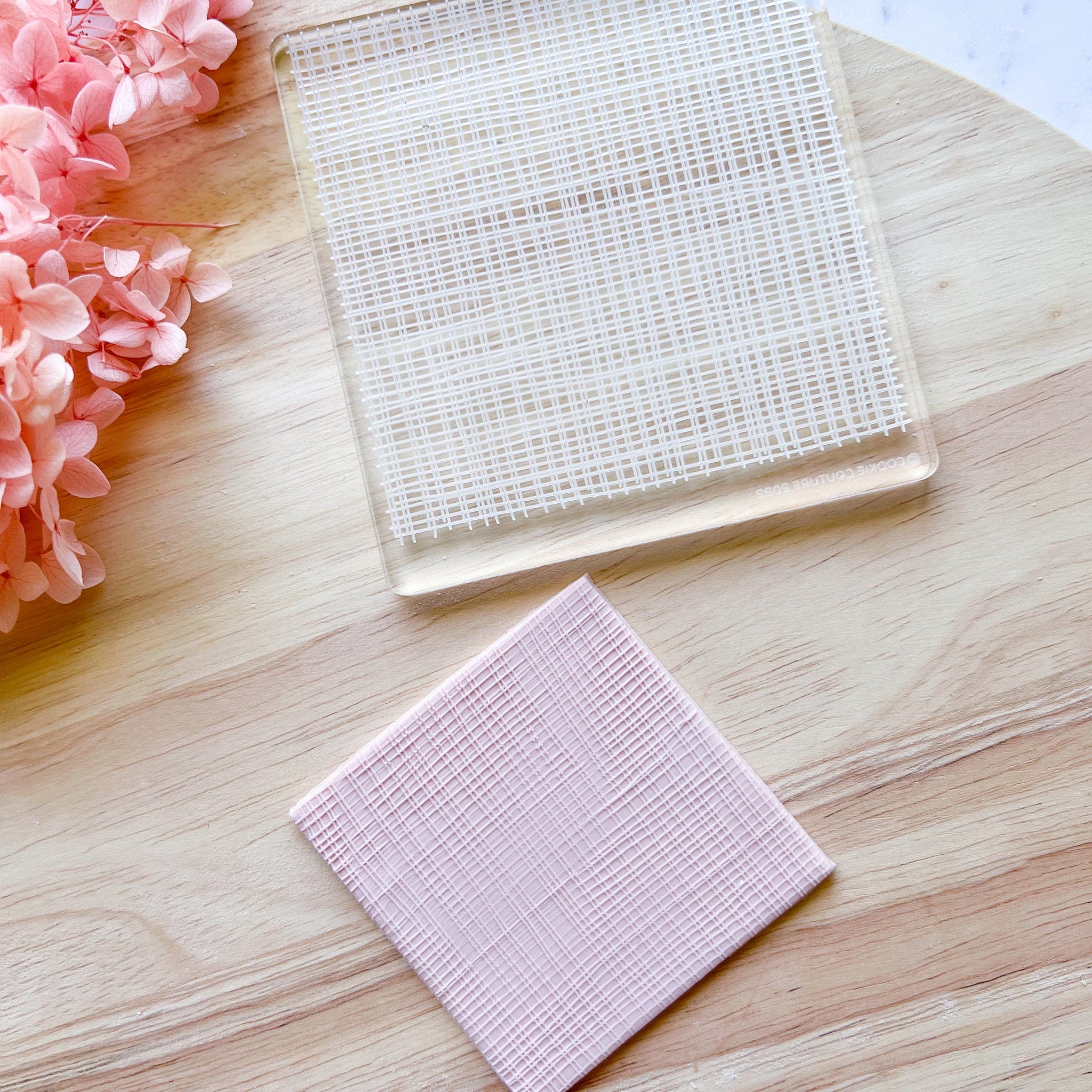 kitandco.com.au Stamp "Cross Hatch" - Large Texture Plate