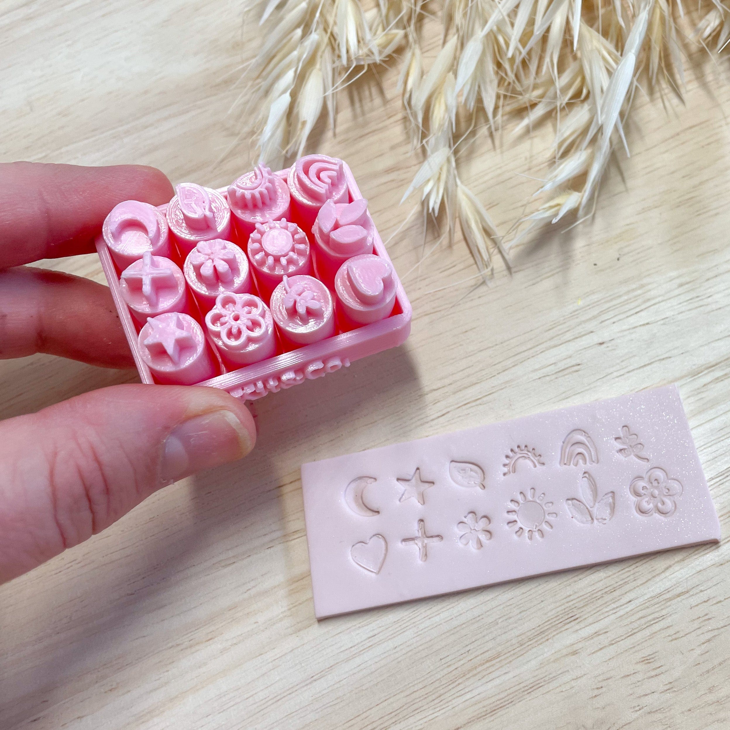 kitandco.com.au Stamp Mini Stamp Set (12 pcs)