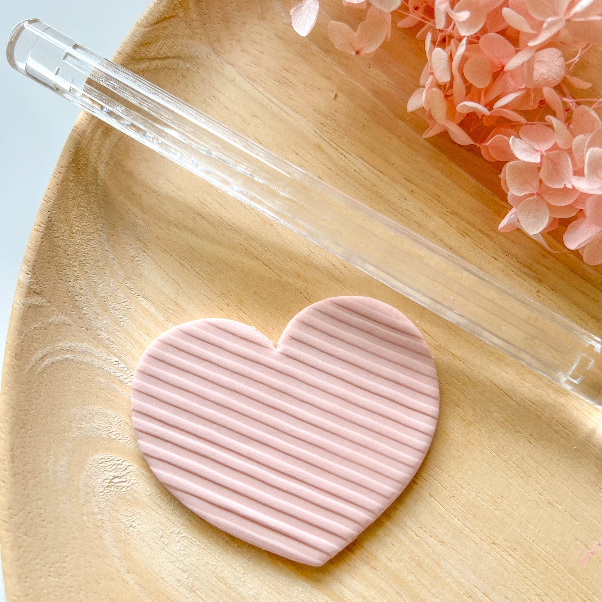 kitandco.com.au Texture Roller Acrylic "Lines" - Acrylic Texture Roller