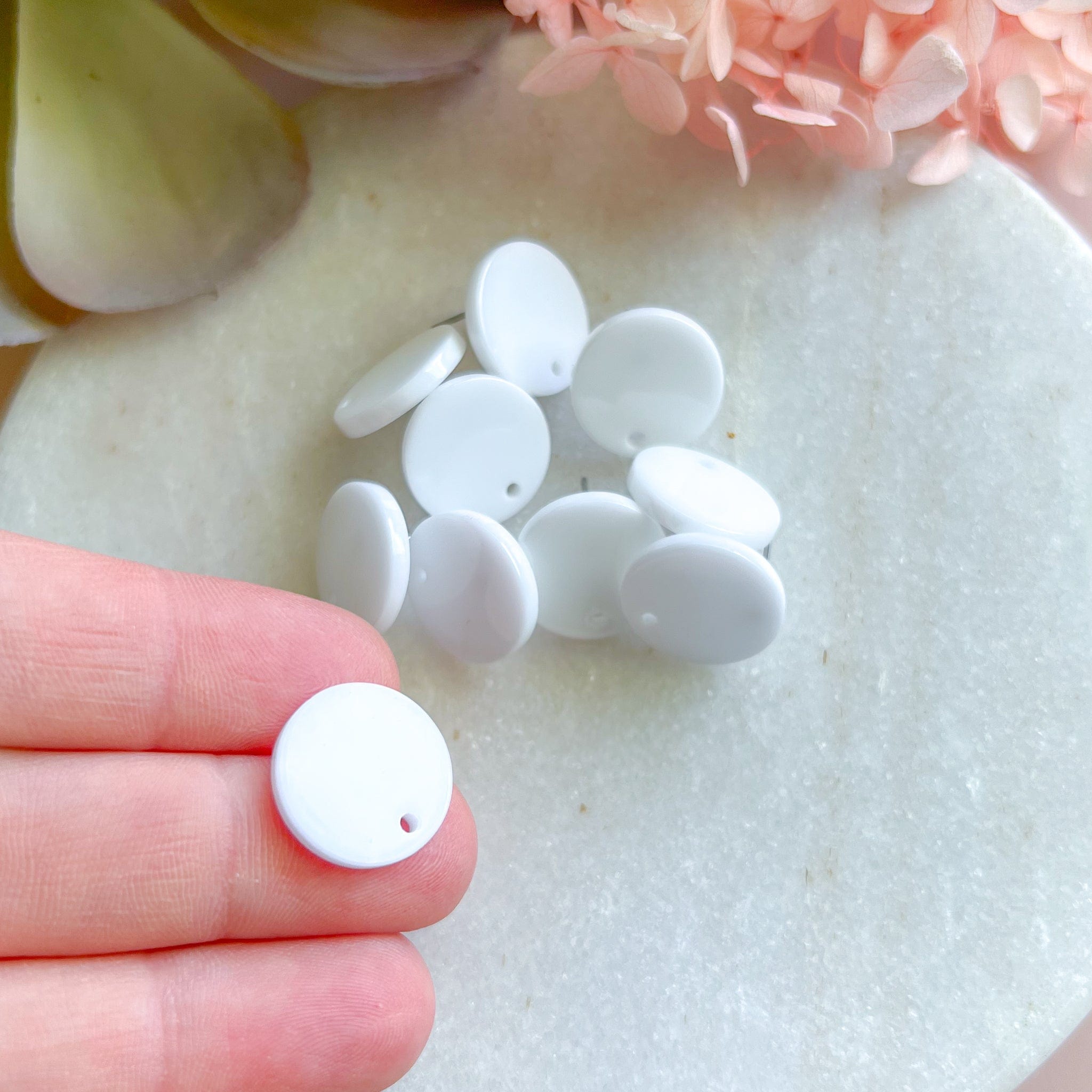 kitandco.com.au Tools Circle Acrylic Post - White (10 pcs)