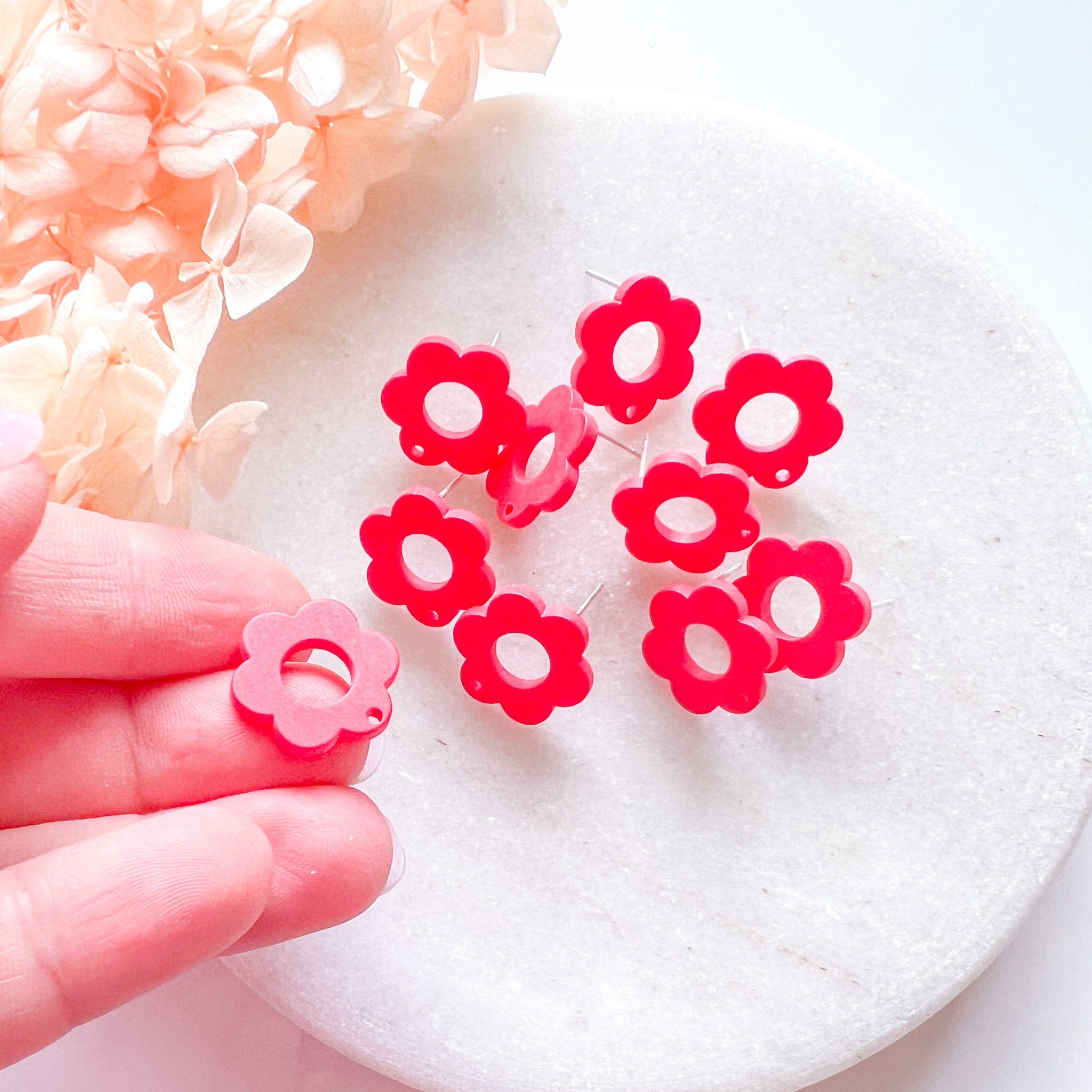 kitandco.com.au Tools Flower Acrylic Post - Red (10 pcs)